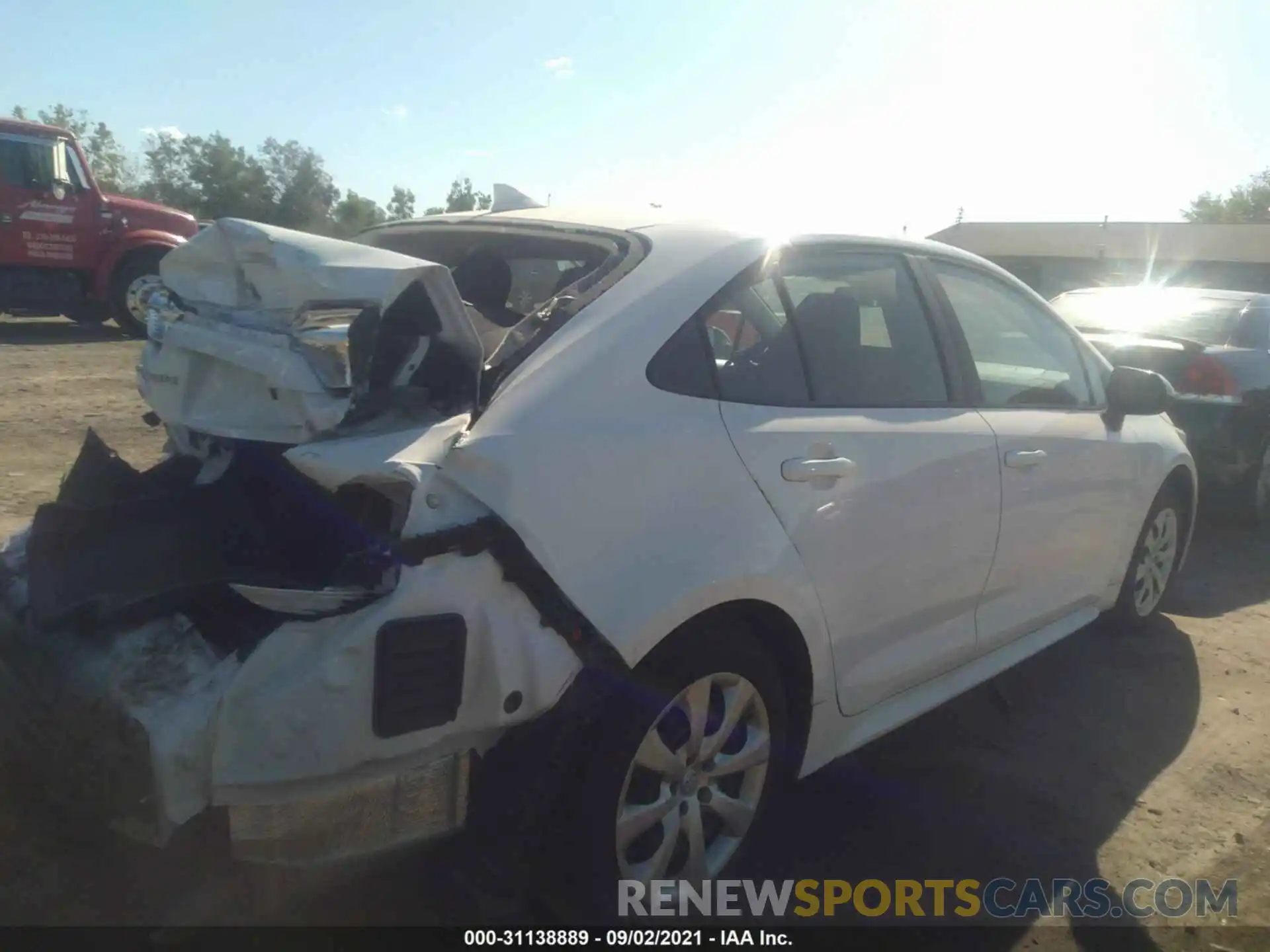 4 Photograph of a damaged car 5YFEPRAEXLP131169 TOYOTA COROLLA 2020