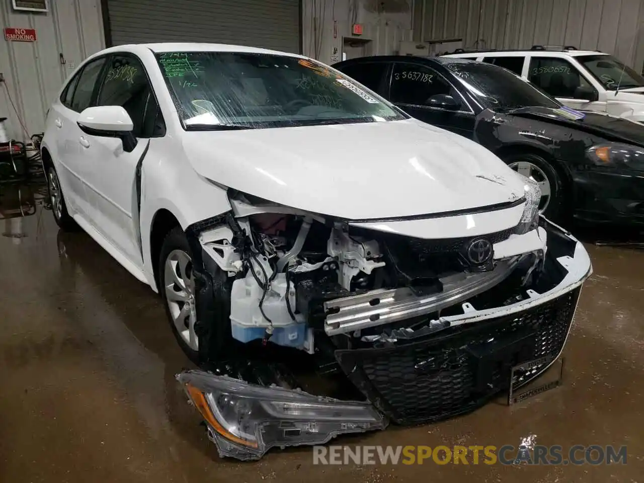 1 Photograph of a damaged car 5YFEPRAEXLP132368 TOYOTA COROLLA 2020