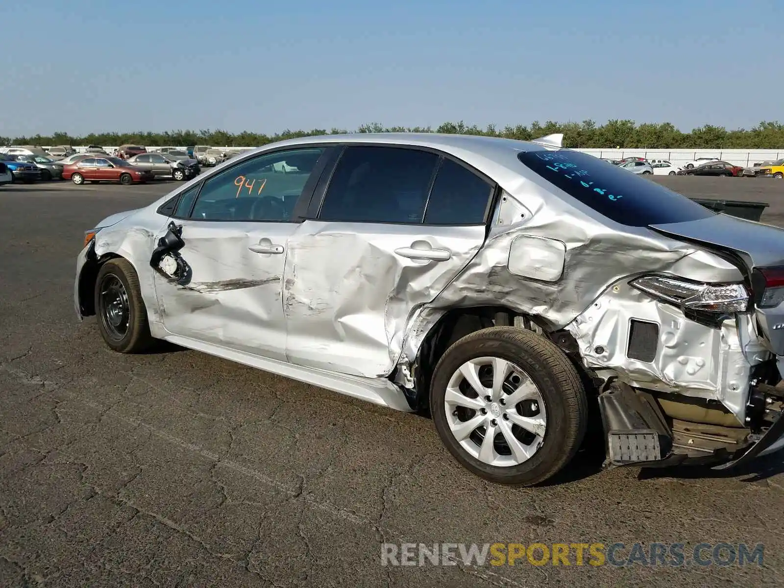 9 Photograph of a damaged car 5YFEPRAEXLP134377 TOYOTA COROLLA 2020