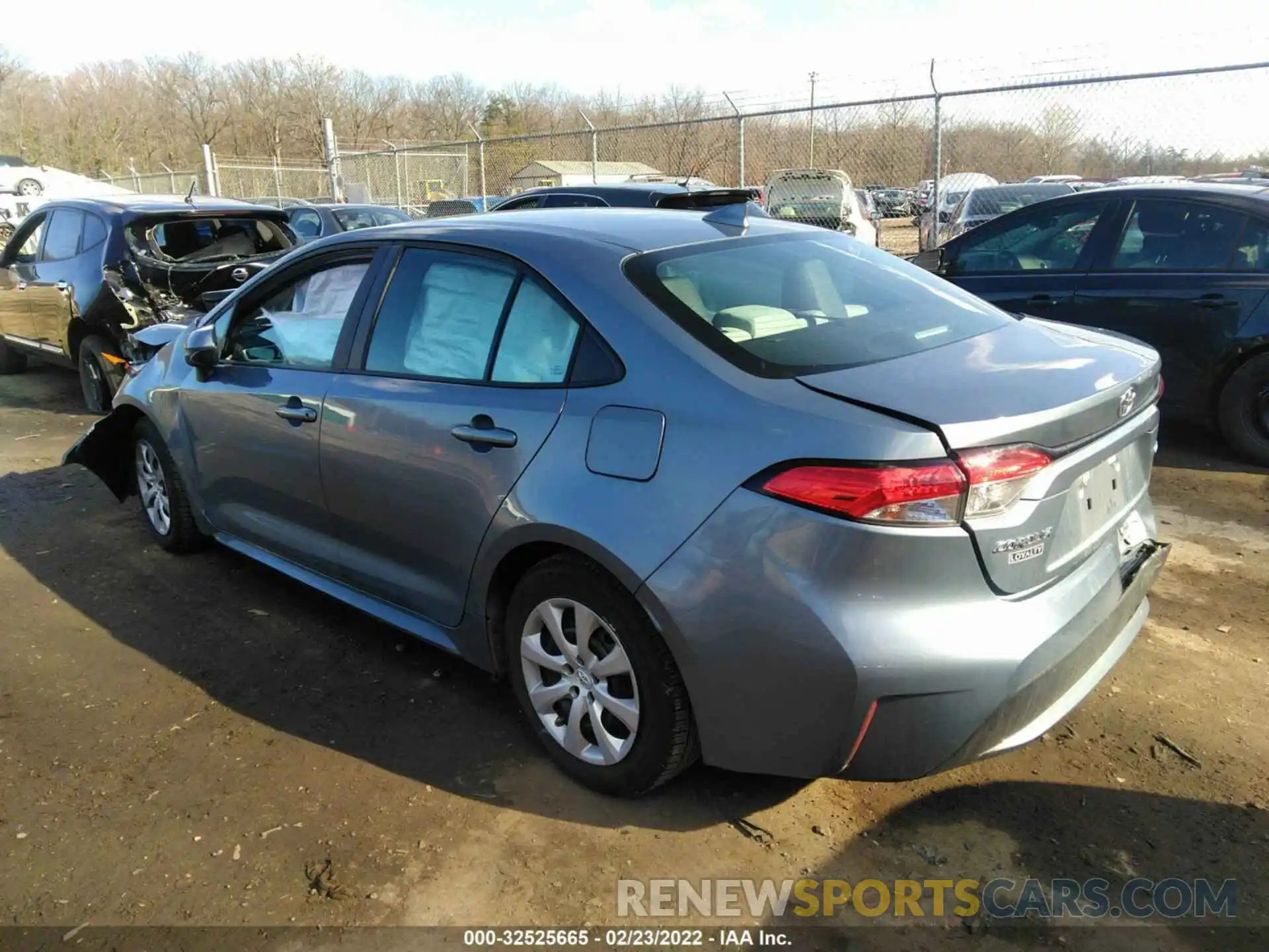 3 Photograph of a damaged car 5YFEPRAEXLP136260 TOYOTA COROLLA 2020