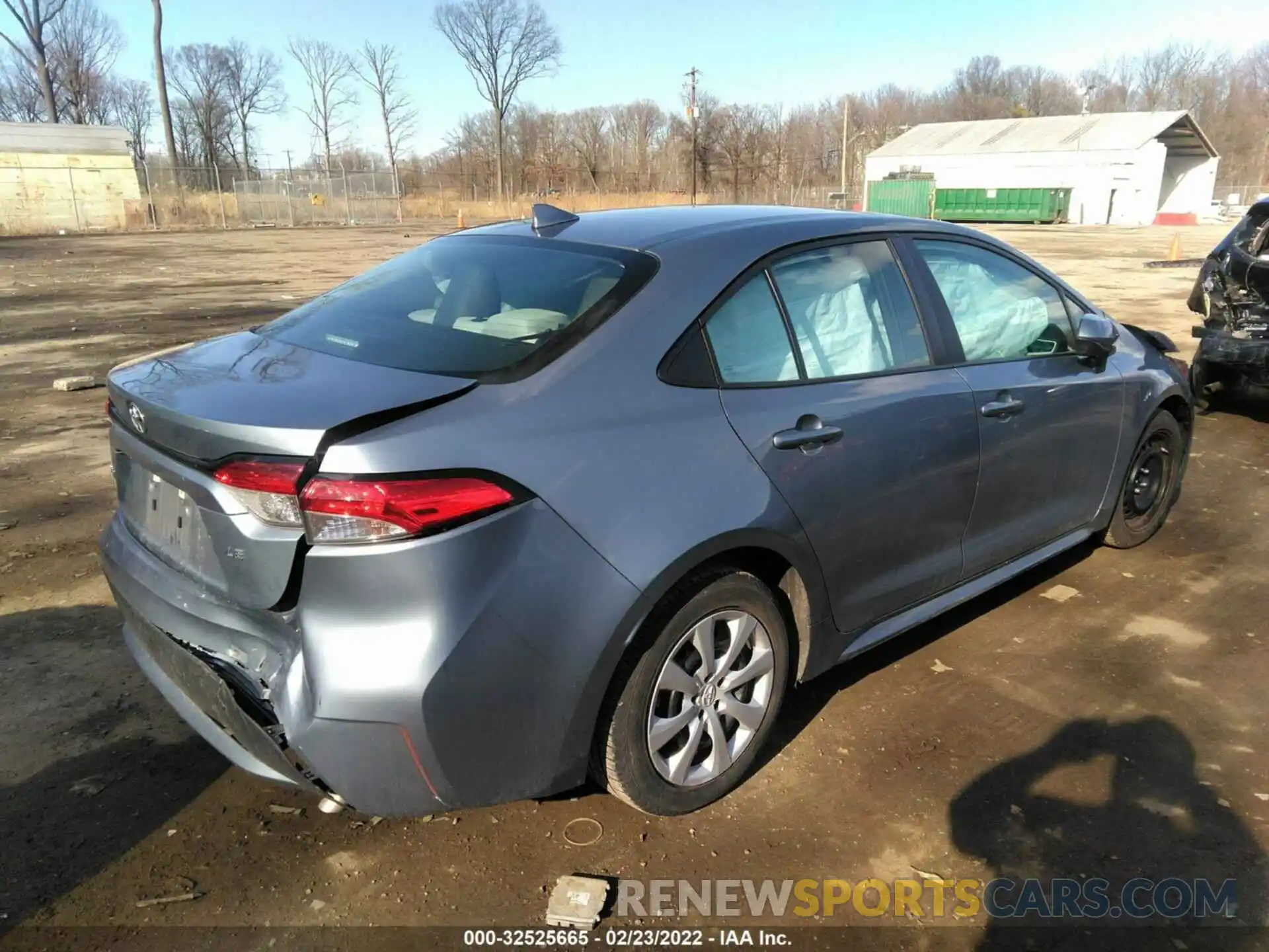 4 Photograph of a damaged car 5YFEPRAEXLP136260 TOYOTA COROLLA 2020