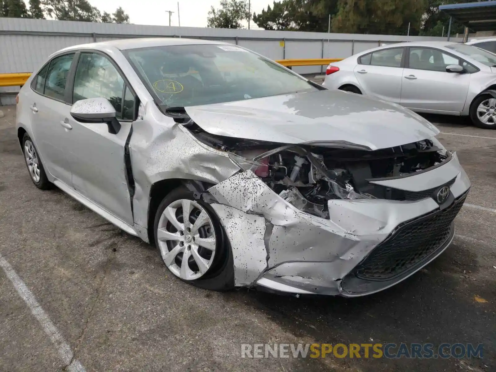 1 Photograph of a damaged car 5YFEPRAEXLP138610 TOYOTA COROLLA 2020