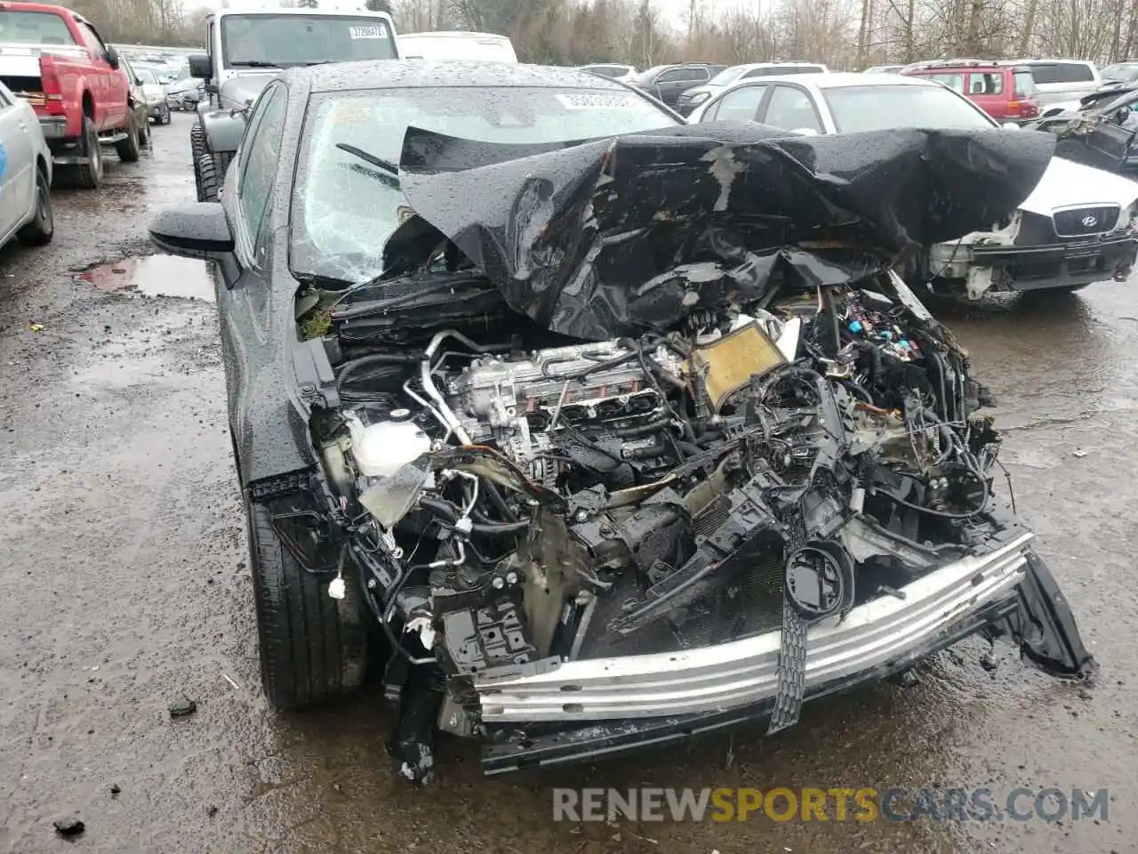 9 Photograph of a damaged car 5YFEPRAEXLP141586 TOYOTA COROLLA 2020