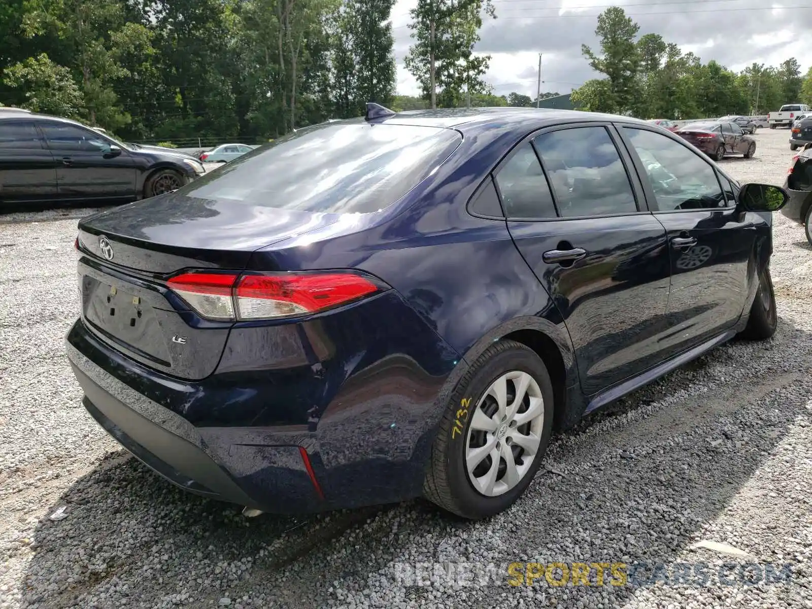 4 Photograph of a damaged car 5YFEPRAEXLP142981 TOYOTA COROLLA 2020