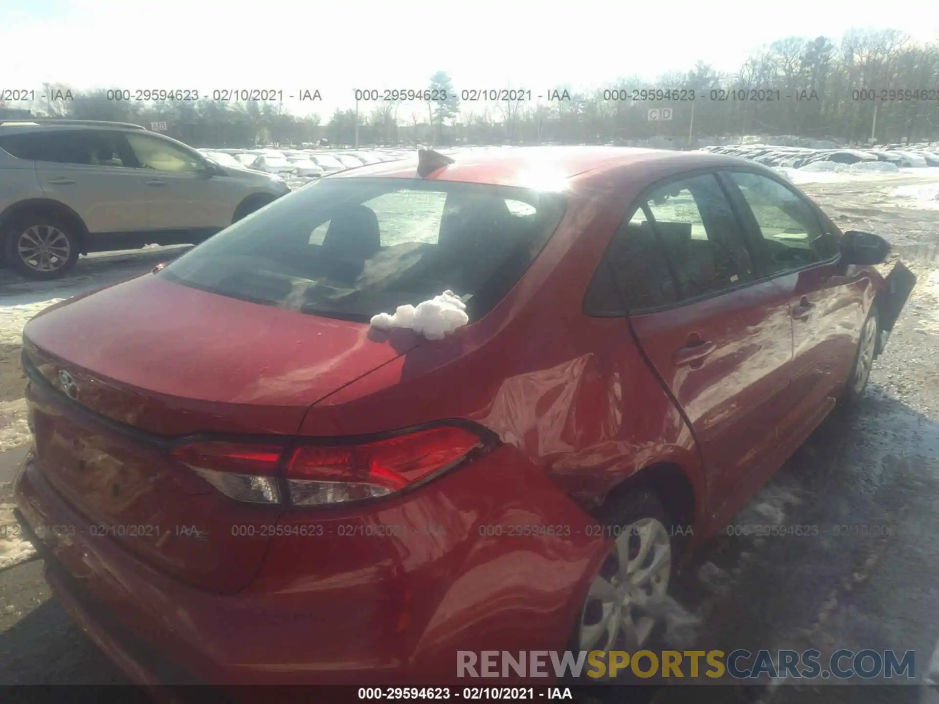 4 Photograph of a damaged car 5YFEPRAEXLP144245 TOYOTA COROLLA 2020