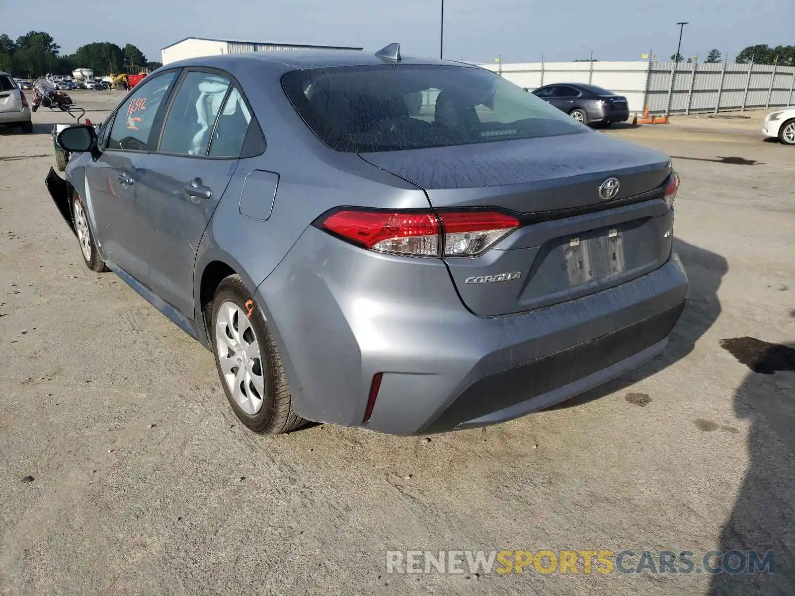 3 Photograph of a damaged car 5YFEPRAW6LP126230 TOYOTA COROLLA 2020