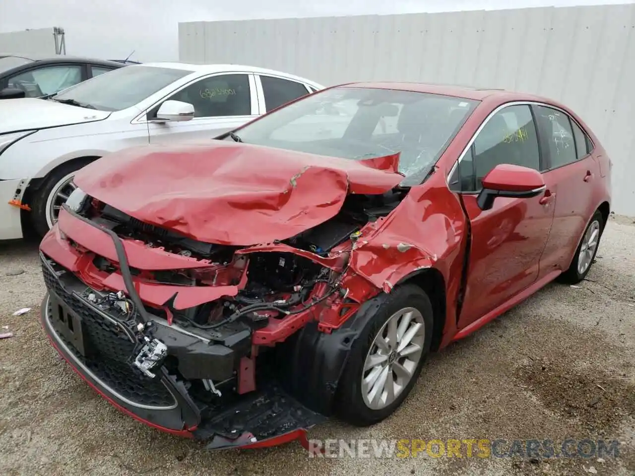 2 Photograph of a damaged car 5YFFPRAE0LP091379 TOYOTA COROLLA 2020