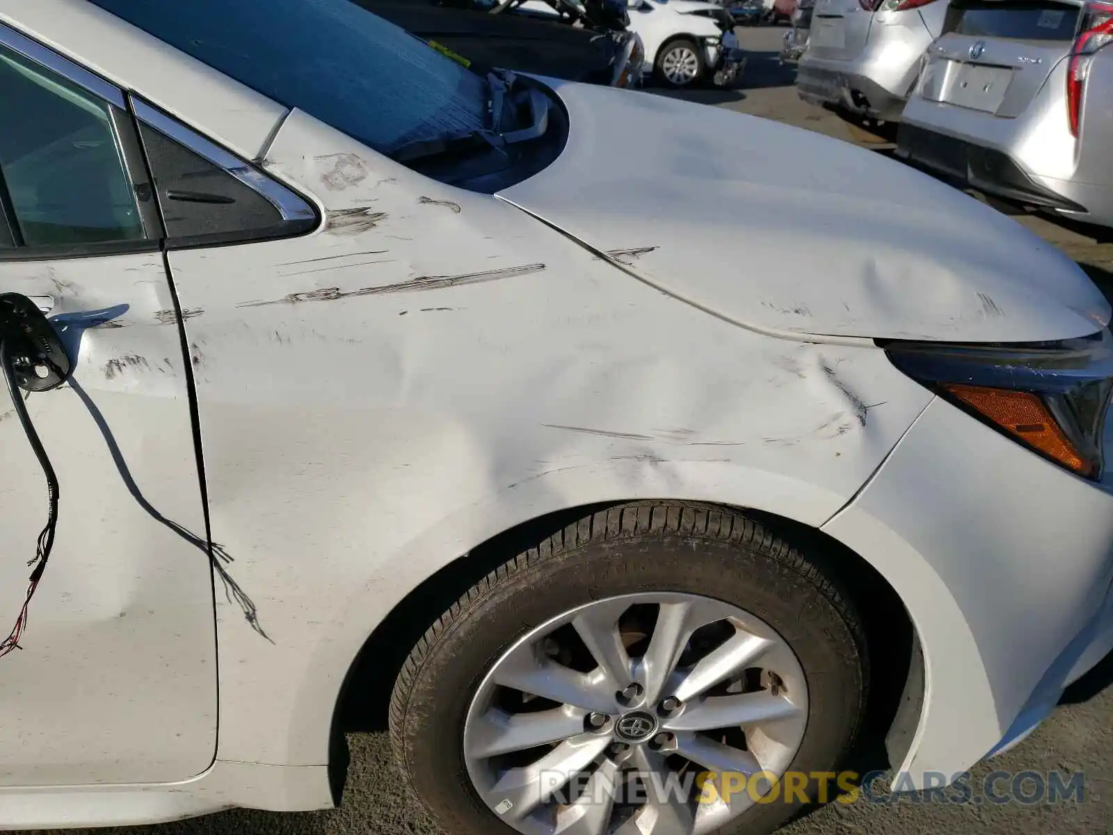 9 Photograph of a damaged car 5YFFPRAE0LP093410 TOYOTA COROLLA 2020