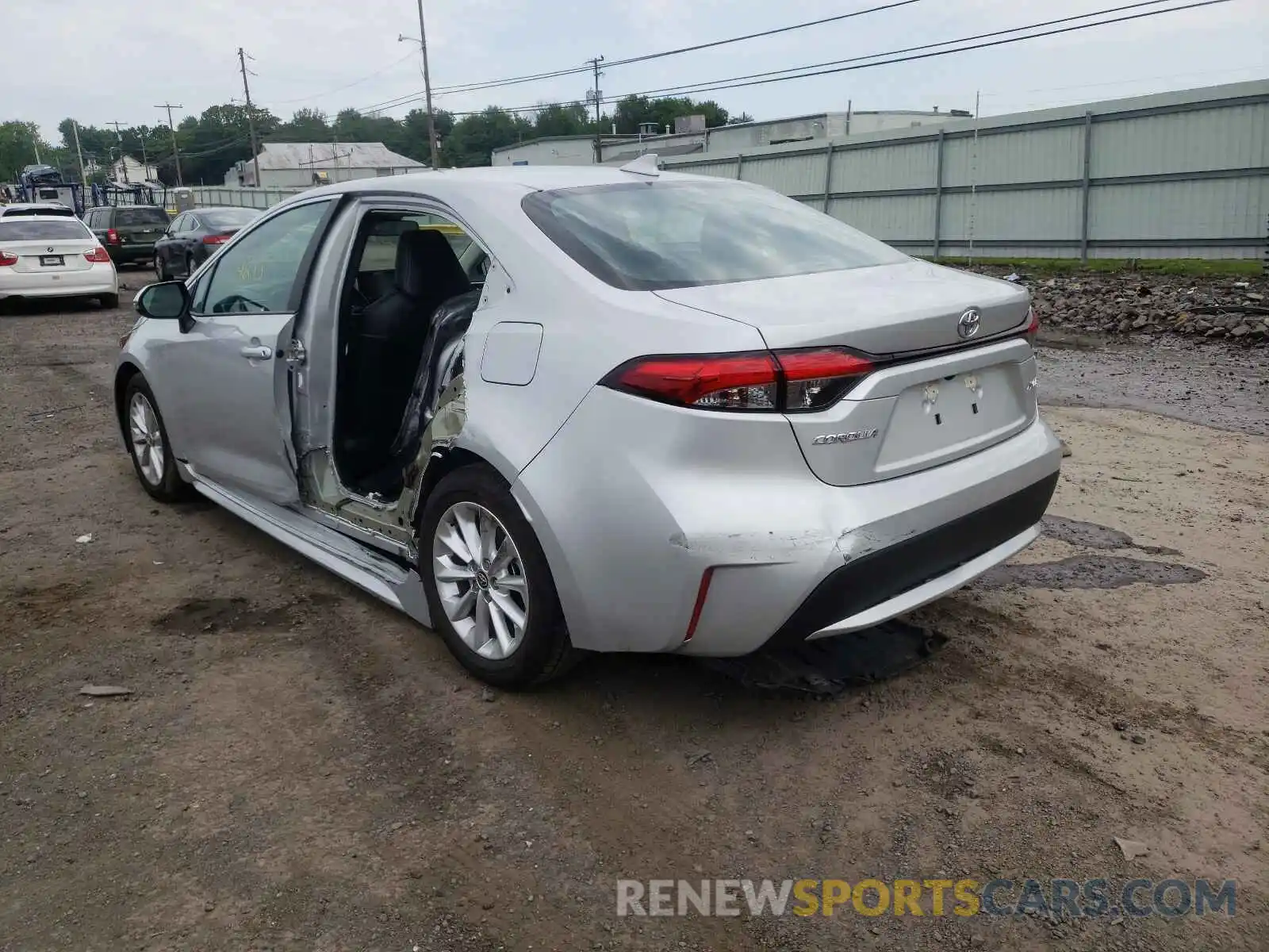 3 Photograph of a damaged car 5YFFPRAE0LP107175 TOYOTA COROLLA 2020