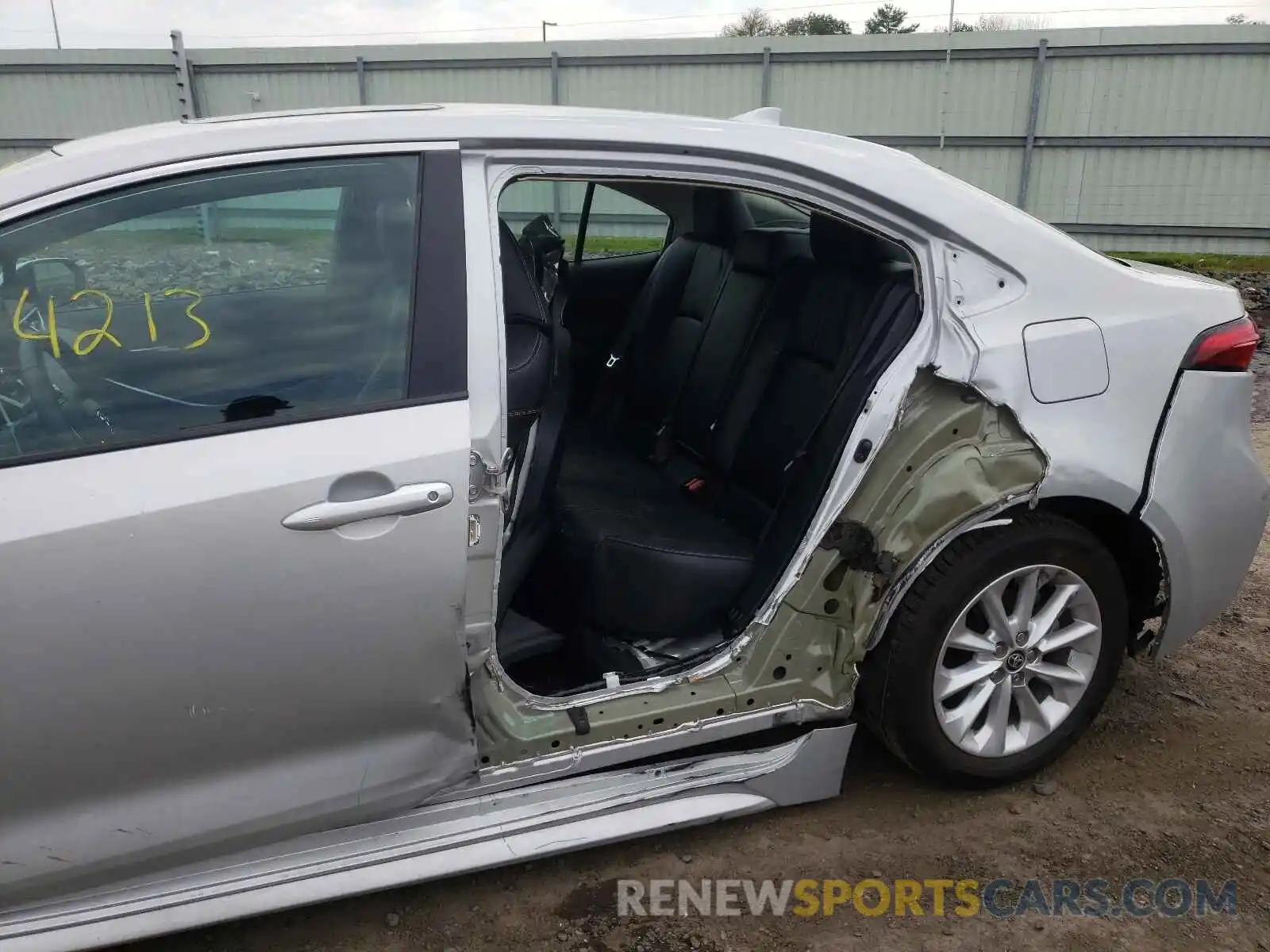 9 Photograph of a damaged car 5YFFPRAE0LP107175 TOYOTA COROLLA 2020