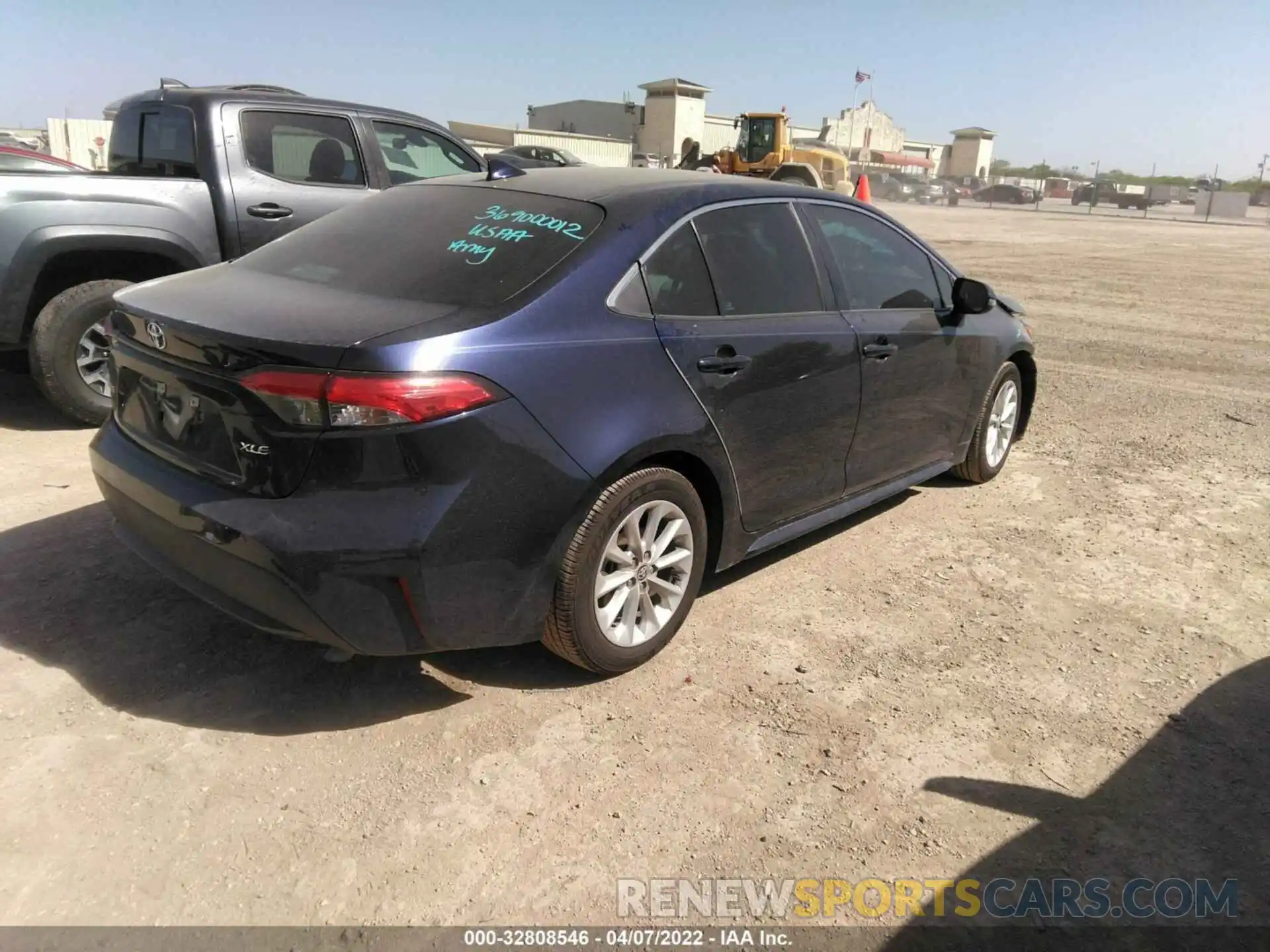 4 Photograph of a damaged car 5YFFPRAE1LP002340 TOYOTA COROLLA 2020