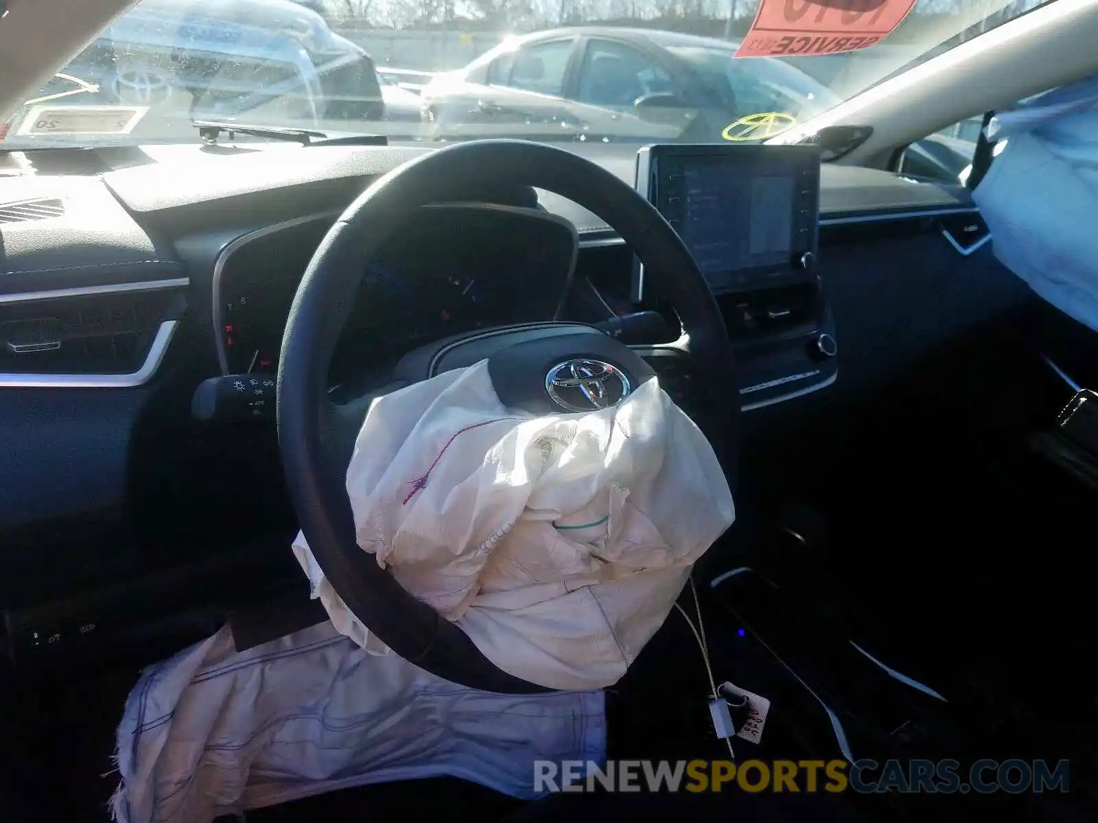 9 Photograph of a damaged car 5YFFPRAE2LP013833 TOYOTA COROLLA 2020