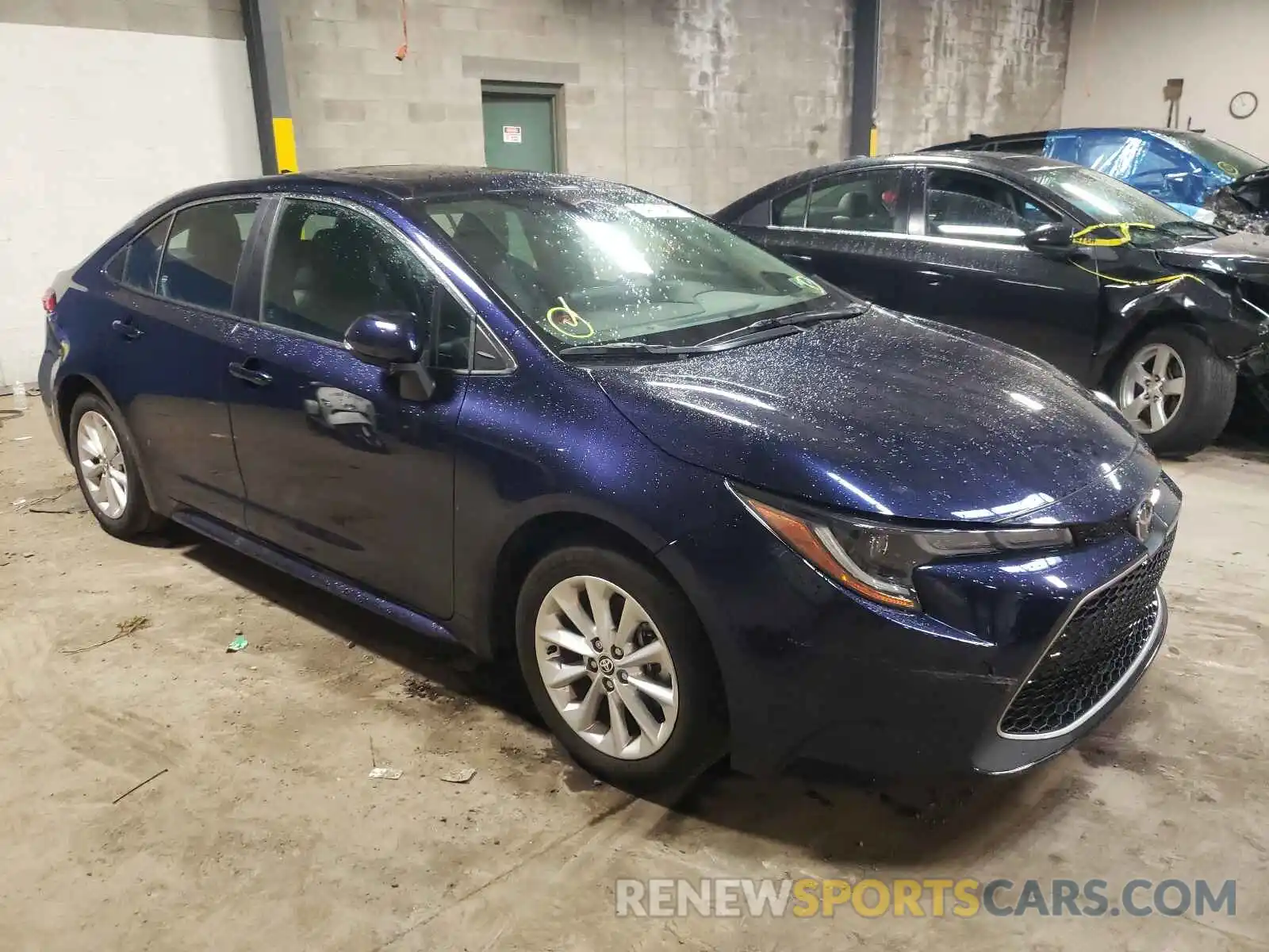 1 Photograph of a damaged car 5YFFPRAE2LP033578 TOYOTA COROLLA 2020