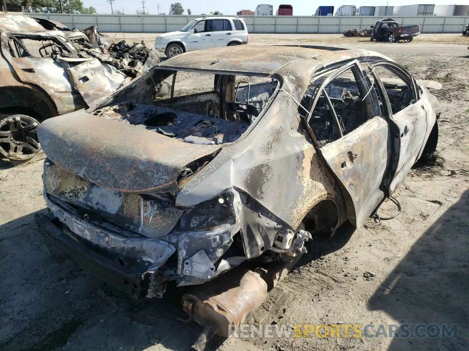 4 Photograph of a damaged car 5YFFPRAE2LP057301 TOYOTA COROLLA 2020