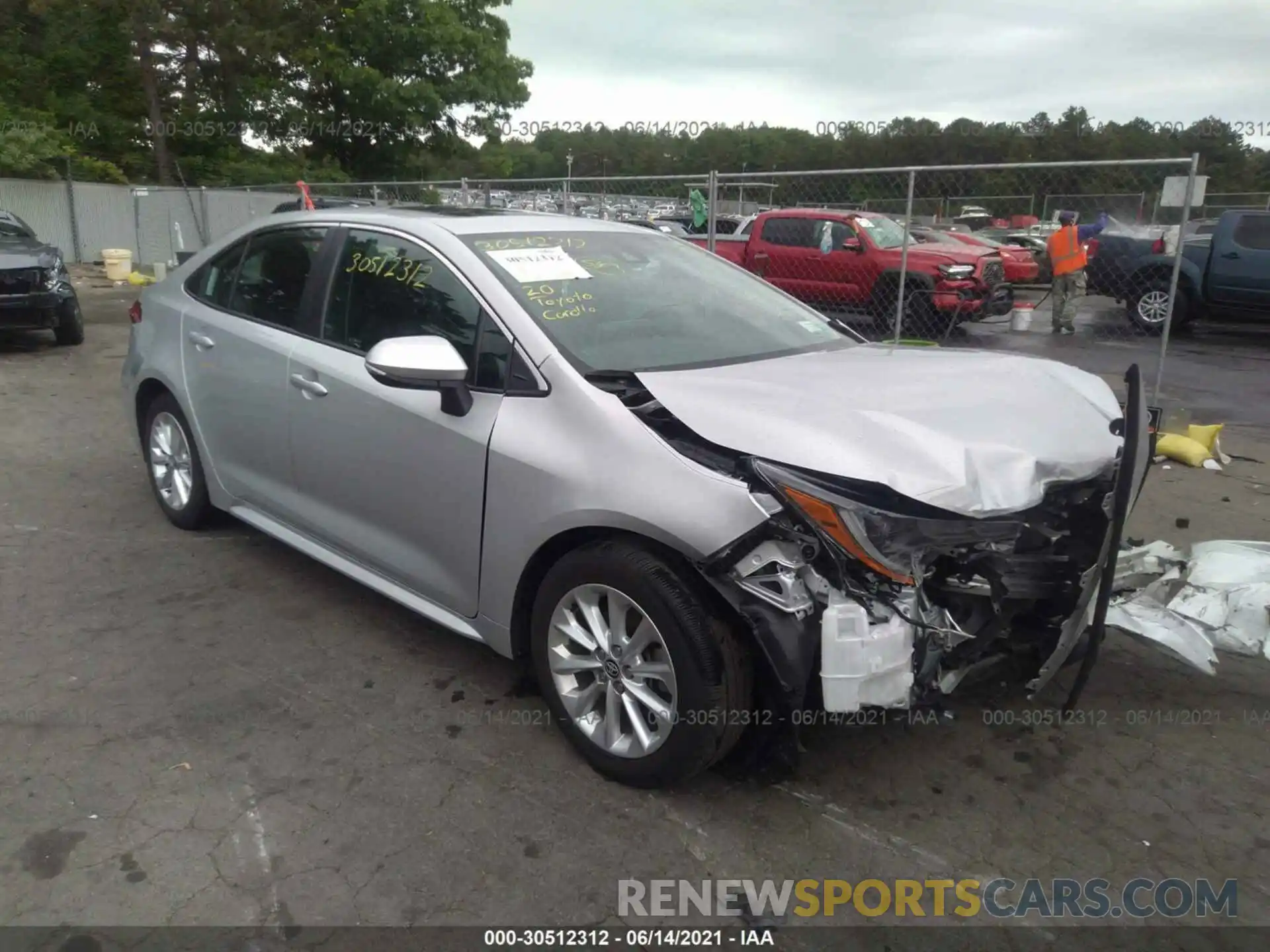 1 Photograph of a damaged car 5YFFPRAE2LP081372 TOYOTA COROLLA 2020