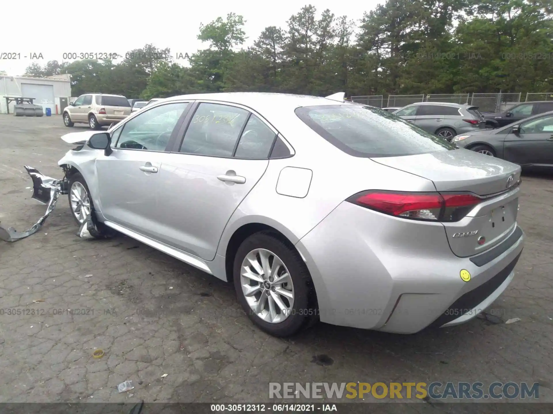 3 Photograph of a damaged car 5YFFPRAE2LP081372 TOYOTA COROLLA 2020