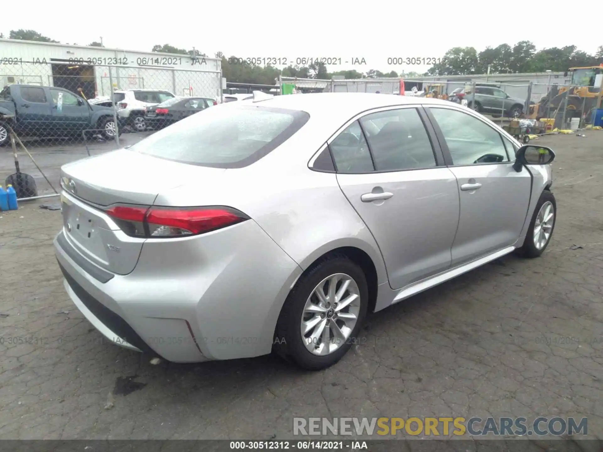 4 Photograph of a damaged car 5YFFPRAE2LP081372 TOYOTA COROLLA 2020