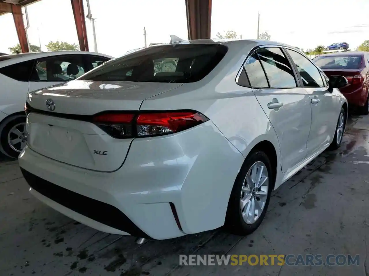 4 Photograph of a damaged car 5YFFPRAE2LP088659 TOYOTA COROLLA 2020