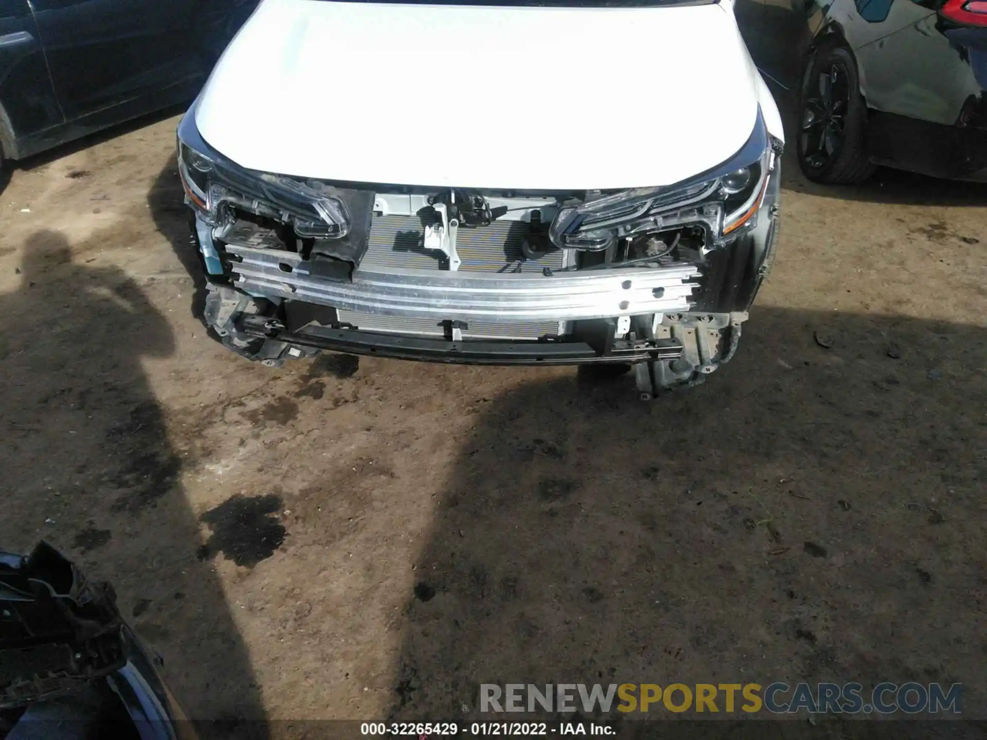 6 Photograph of a damaged car 5YFFPRAE2LP089892 TOYOTA COROLLA 2020