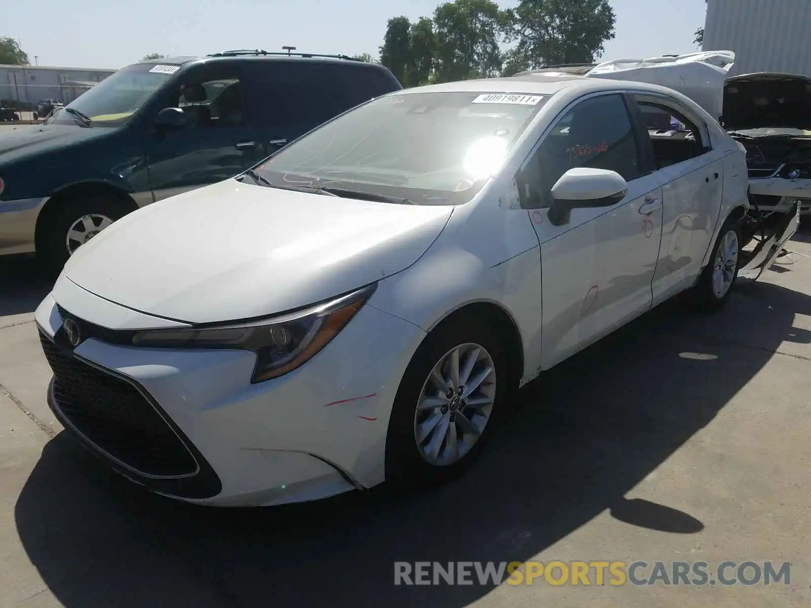 2 Photograph of a damaged car 5YFFPRAE3LP010861 TOYOTA COROLLA 2020