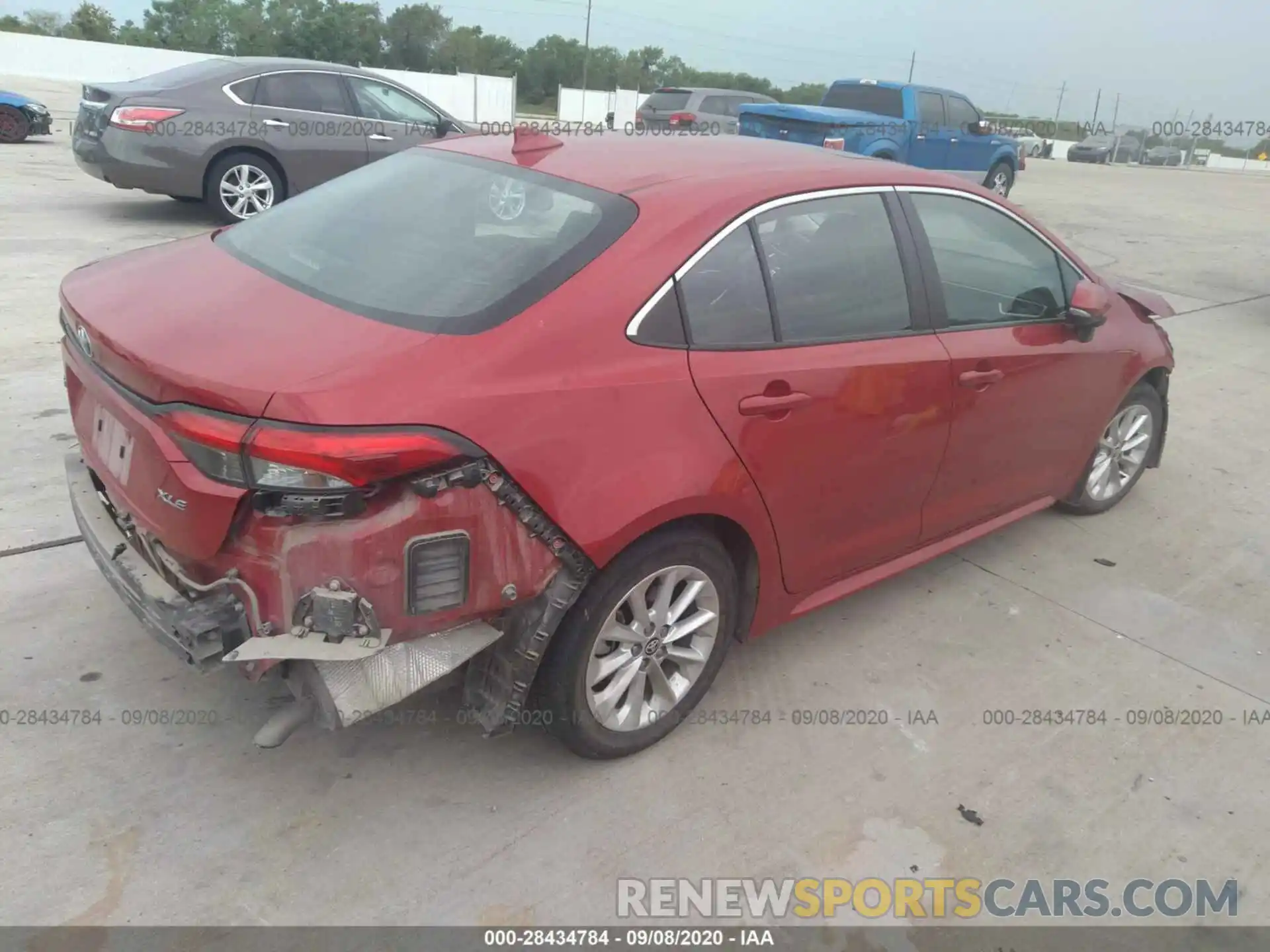 4 Photograph of a damaged car 5YFFPRAE4LP024946 TOYOTA COROLLA 2020