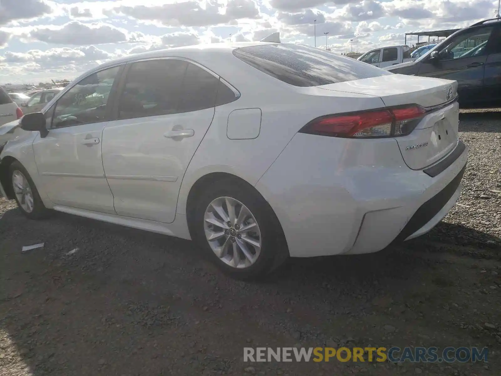 3 Photograph of a damaged car 5YFFPRAE4LP037857 TOYOTA COROLLA 2020