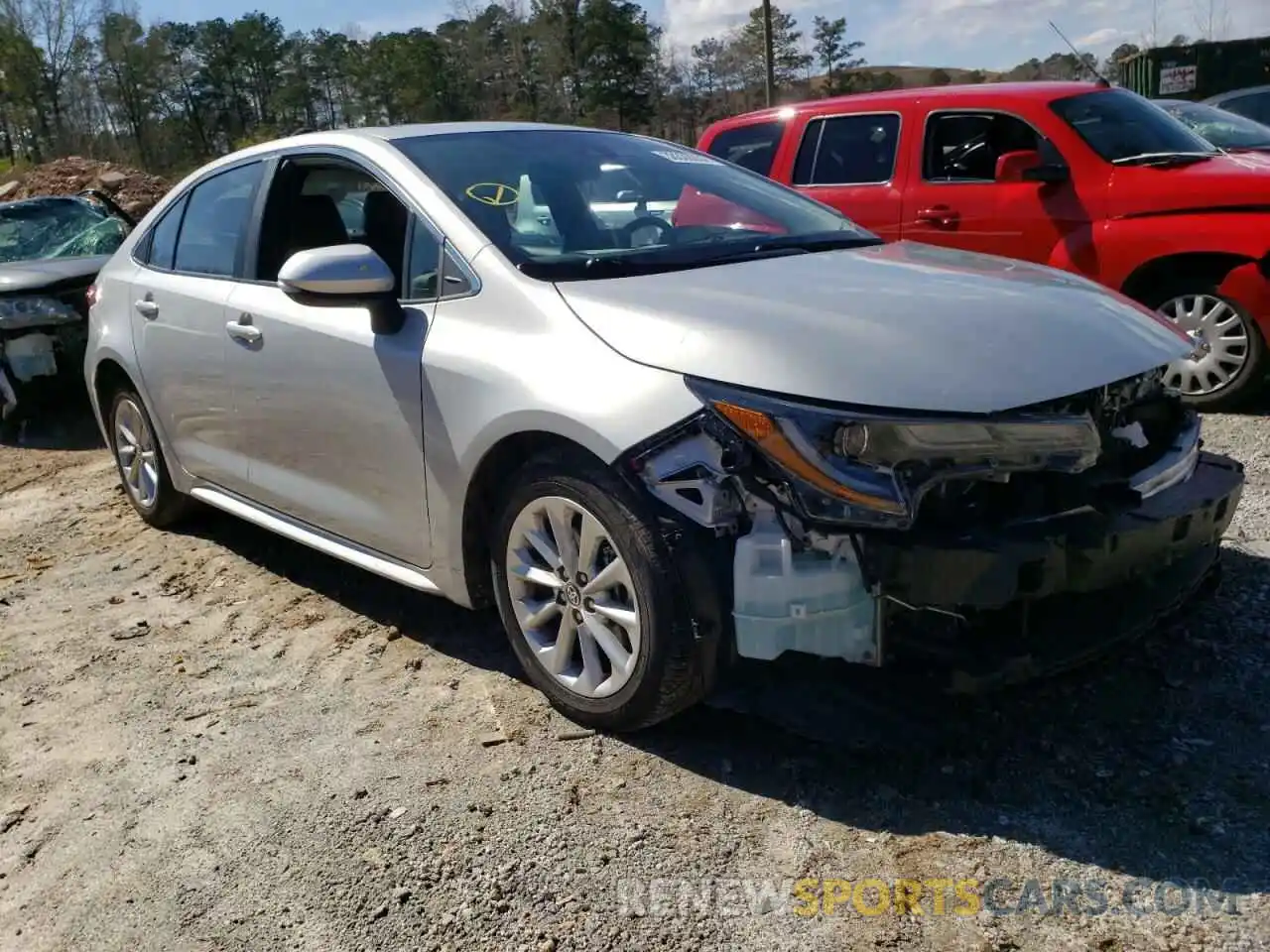 1 Photograph of a damaged car 5YFFPRAE5LP122366 TOYOTA COROLLA 2020