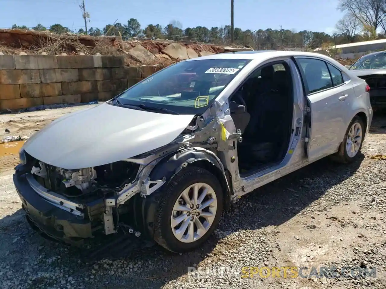 2 Photograph of a damaged car 5YFFPRAE5LP122366 TOYOTA COROLLA 2020