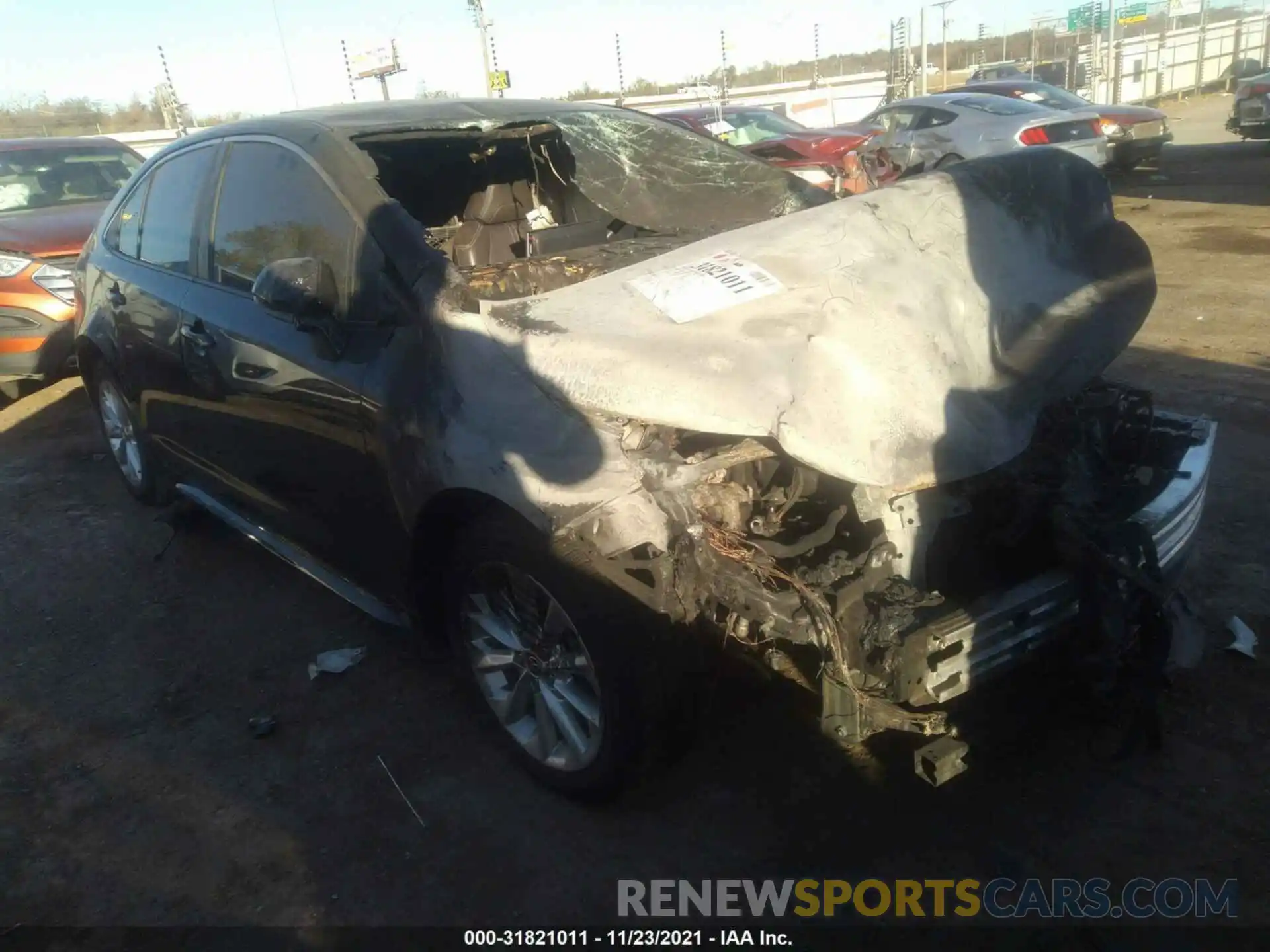 1 Photograph of a damaged car 5YFFPRAE6LP022468 TOYOTA COROLLA 2020