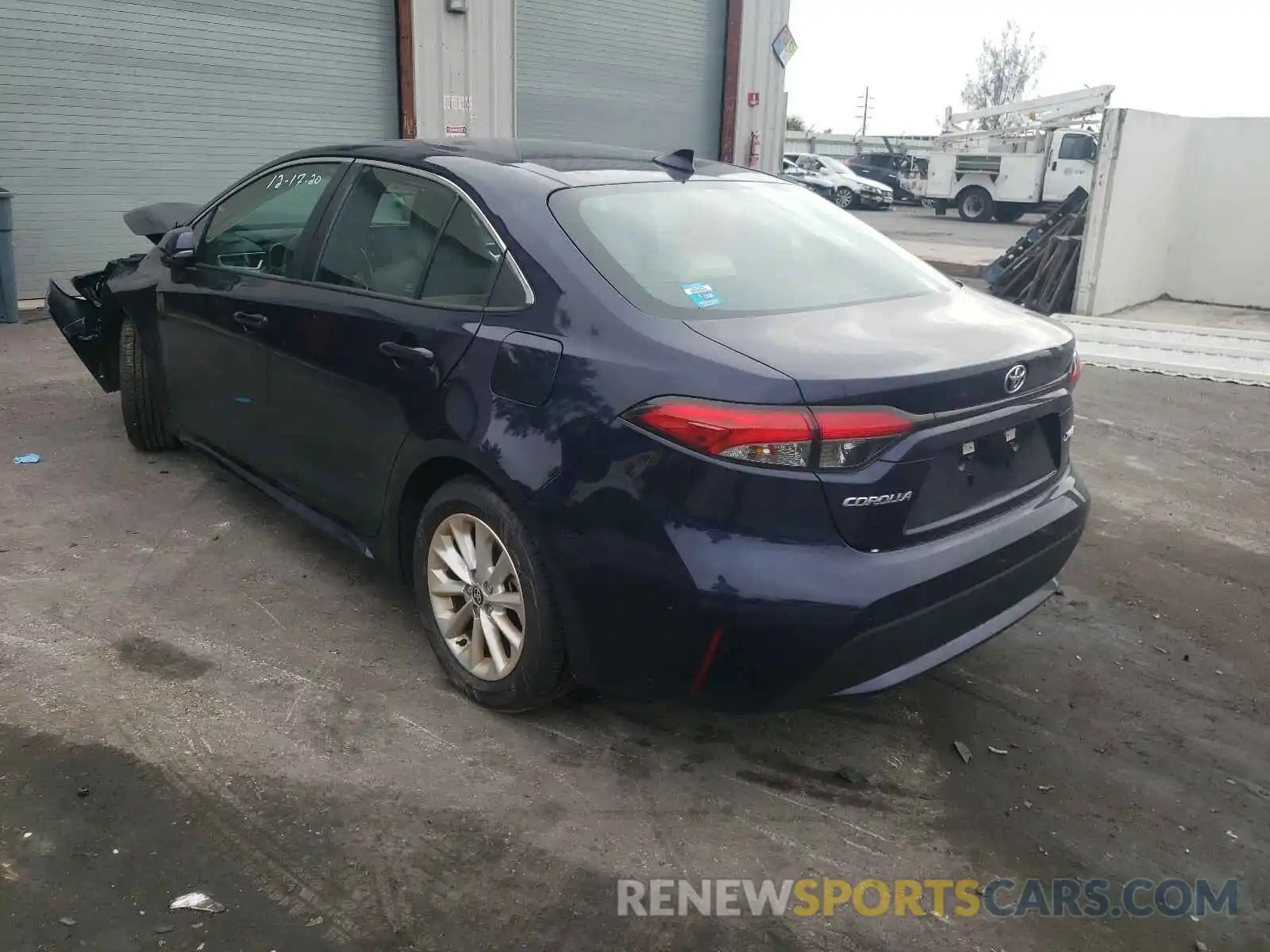 3 Photograph of a damaged car 5YFFPRAE7LP085109 TOYOTA COROLLA 2020