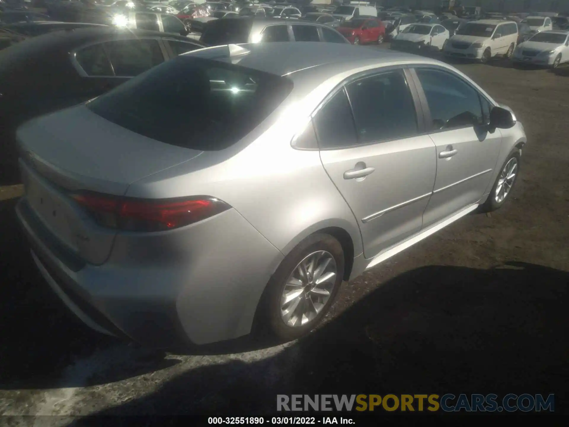 4 Photograph of a damaged car 5YFFPRAE8LP054628 TOYOTA COROLLA 2020