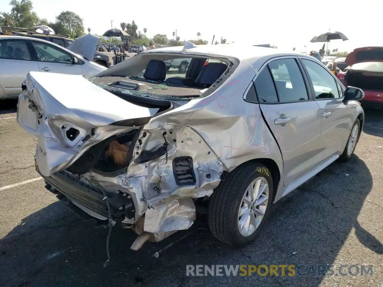 4 Photograph of a damaged car 5YFFPRAEXLP091955 TOYOTA COROLLA 2020