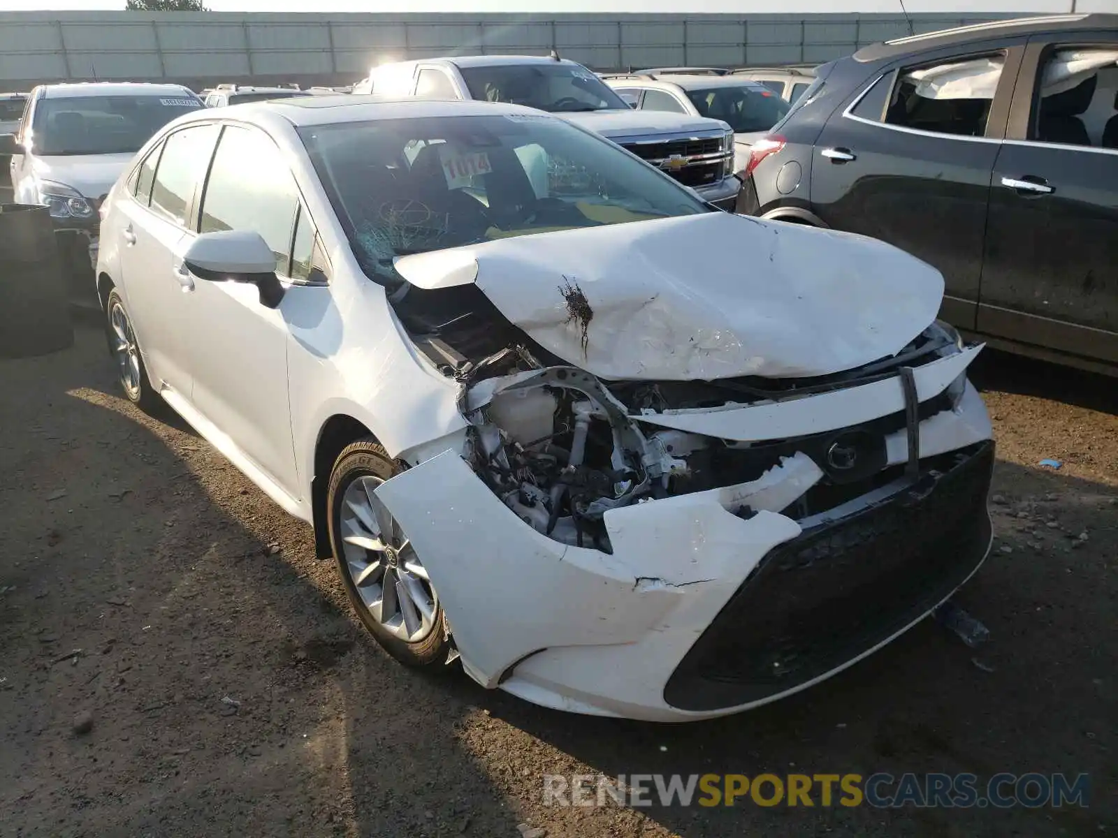 1 Photograph of a damaged car 5YFHPRAE0LP011426 TOYOTA COROLLA 2020