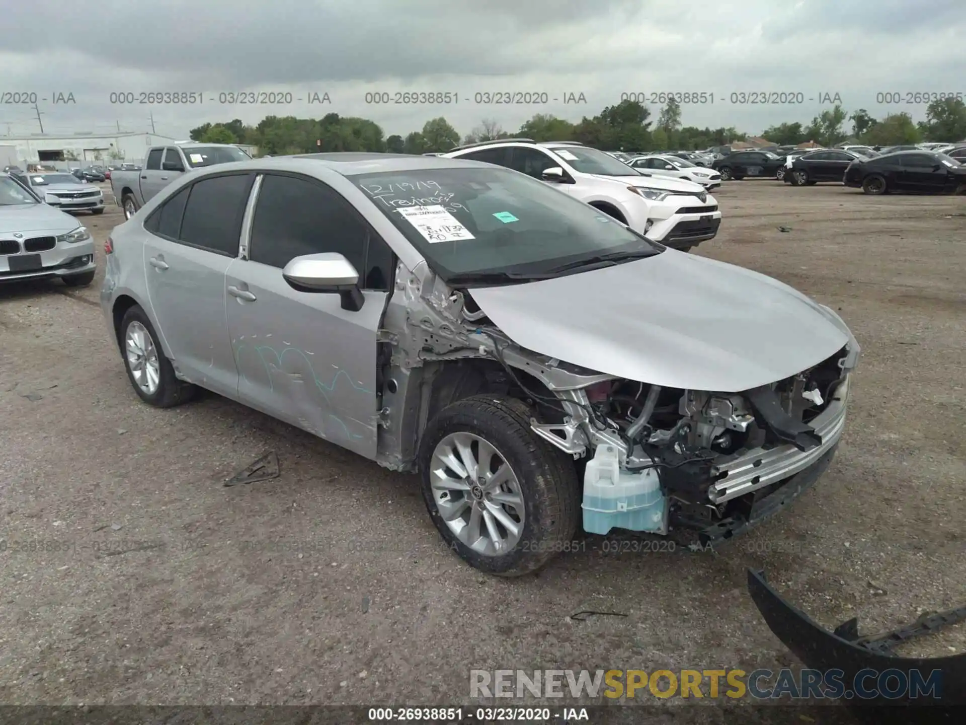 1 Photograph of a damaged car 5YFHPRAE0LP028906 TOYOTA COROLLA 2020