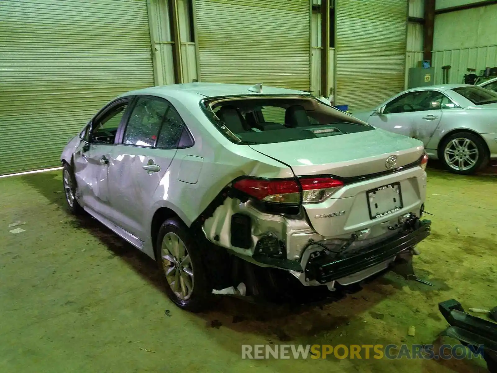 3 Photograph of a damaged car 5YFHPRAE0LP042448 TOYOTA COROLLA 2020