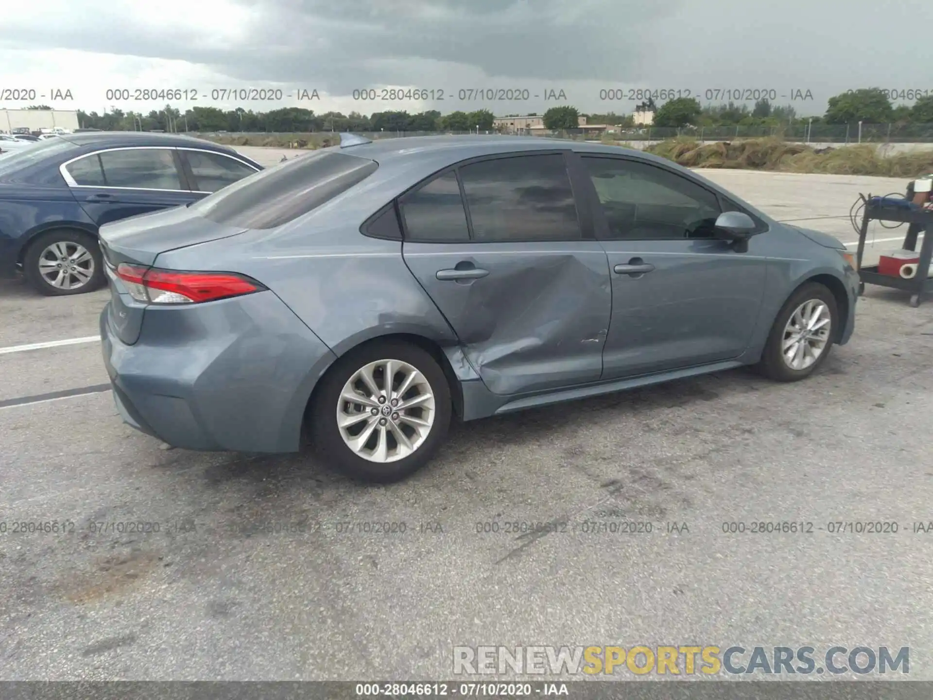 6 Photograph of a damaged car 5YFHPRAE1LP012861 TOYOTA COROLLA 2020