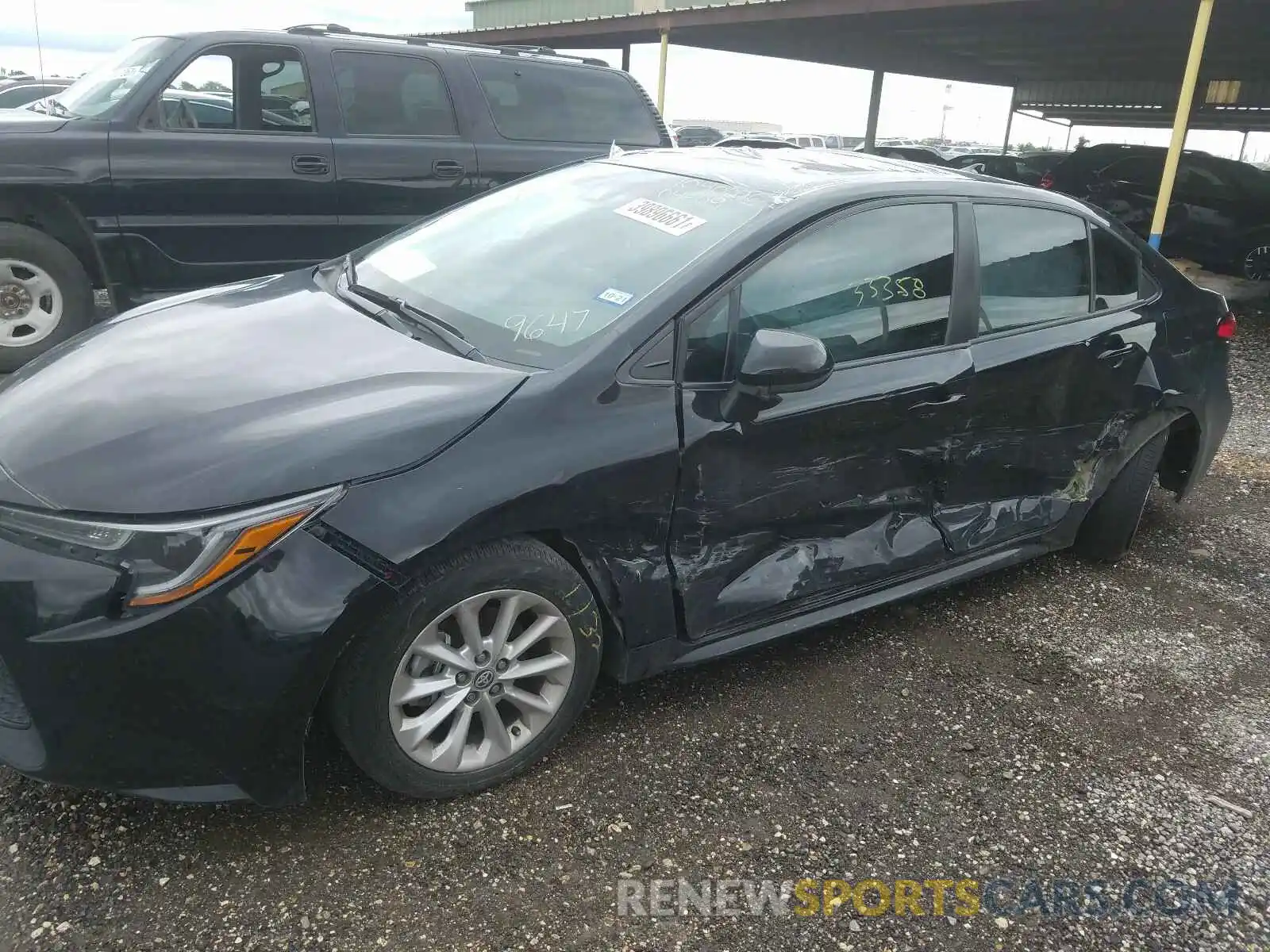 9 Photograph of a damaged car 5YFHPRAE1LP019647 TOYOTA COROLLA 2020