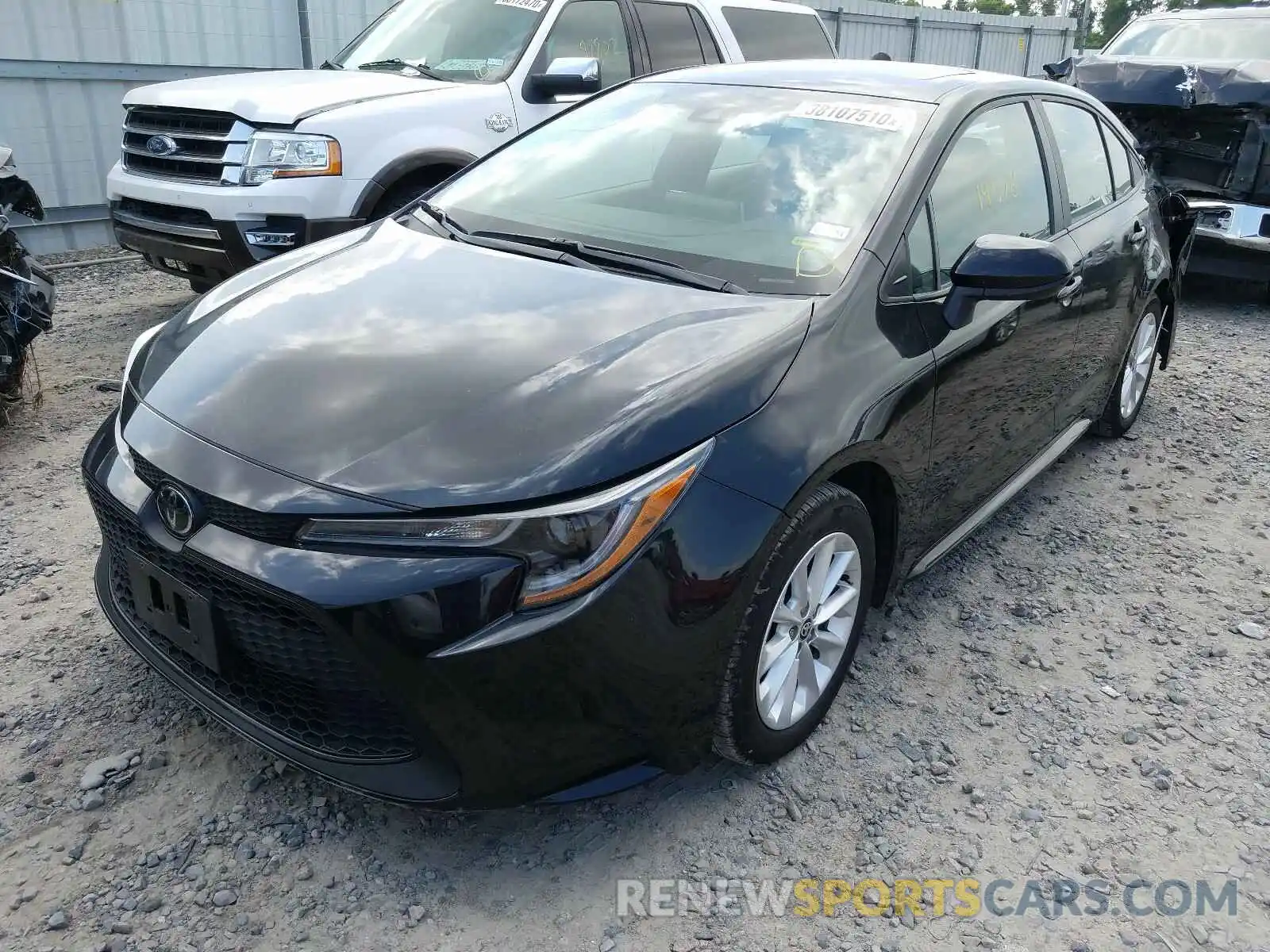 2 Photograph of a damaged car 5YFHPRAE1LP020264 TOYOTA COROLLA 2020