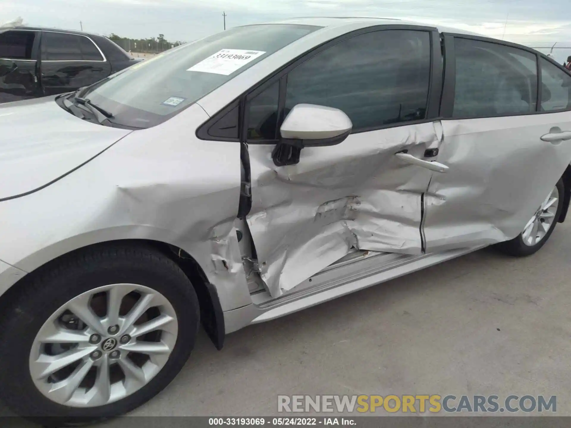 6 Photograph of a damaged car 5YFHPRAE1LP027327 TOYOTA COROLLA 2020