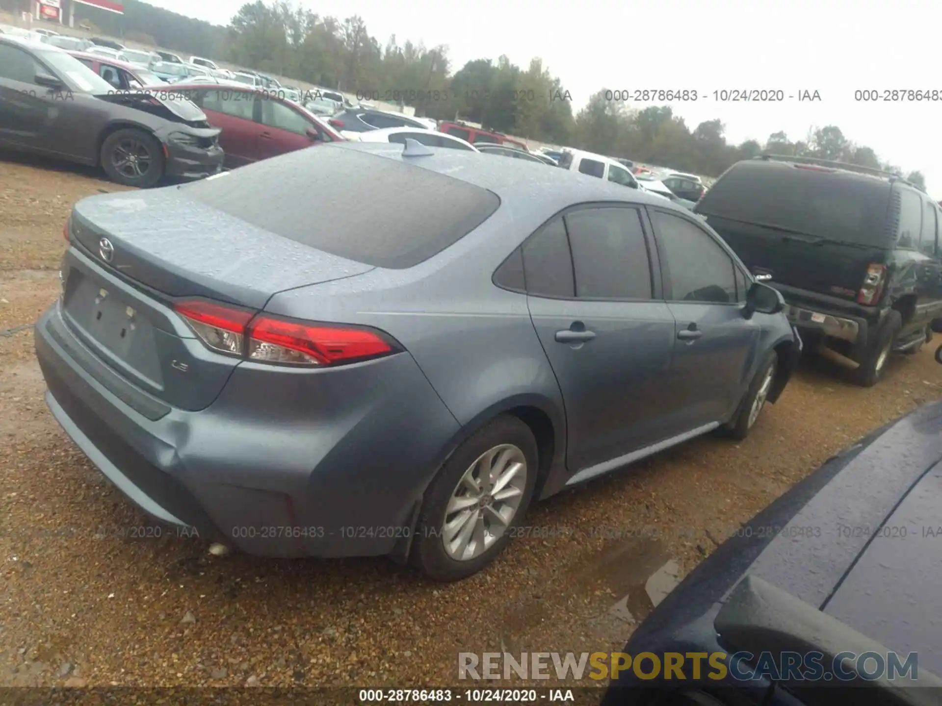 4 Photograph of a damaged car 5YFHPRAE1LP029983 TOYOTA COROLLA 2020