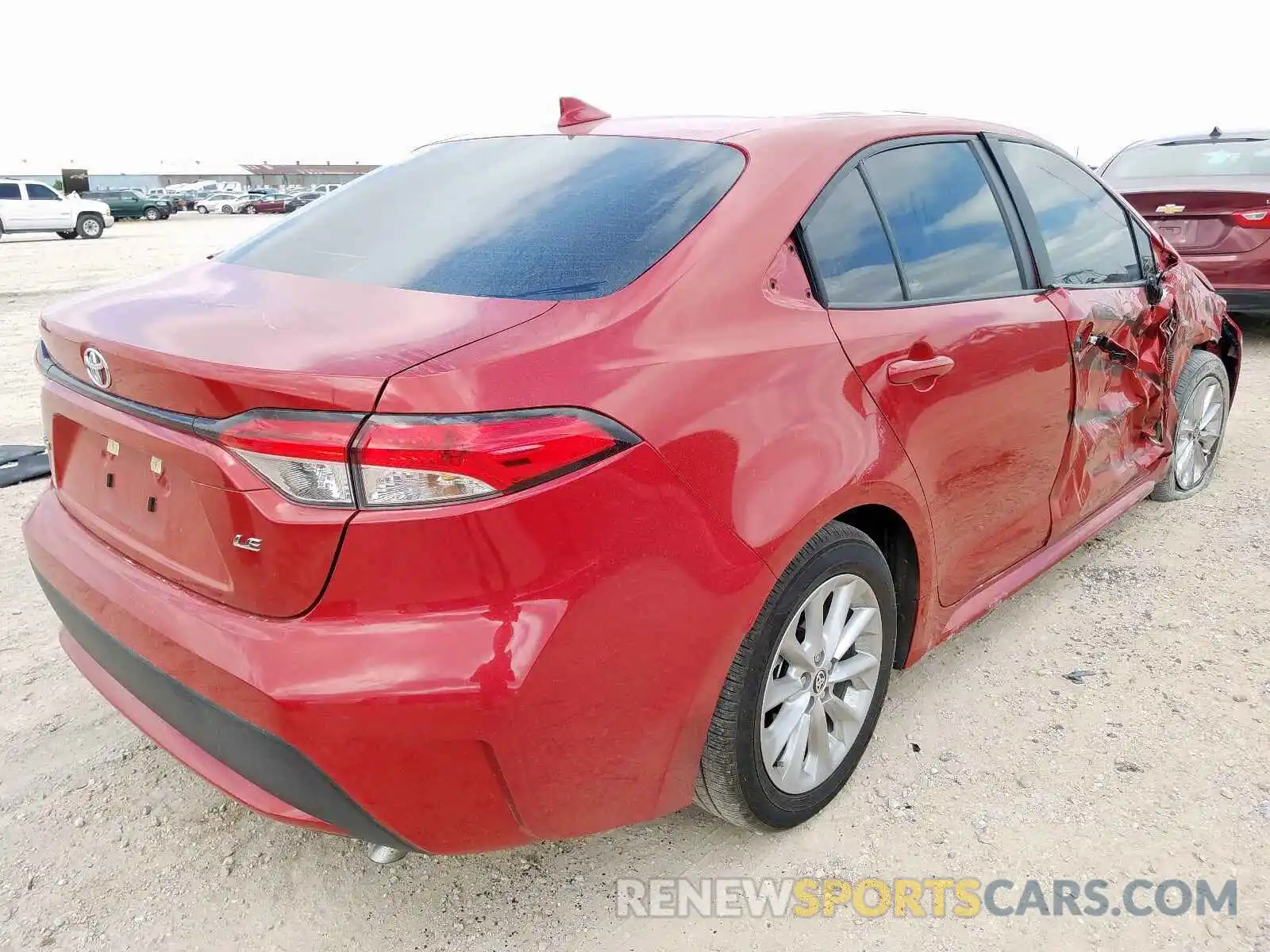 4 Photograph of a damaged car 5YFHPRAE1LP031006 TOYOTA COROLLA 2020