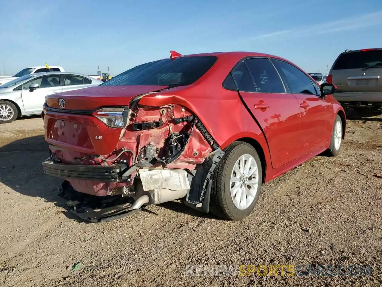 4 Photograph of a damaged car 5YFHPRAE1LP035878 TOYOTA COROLLA 2020