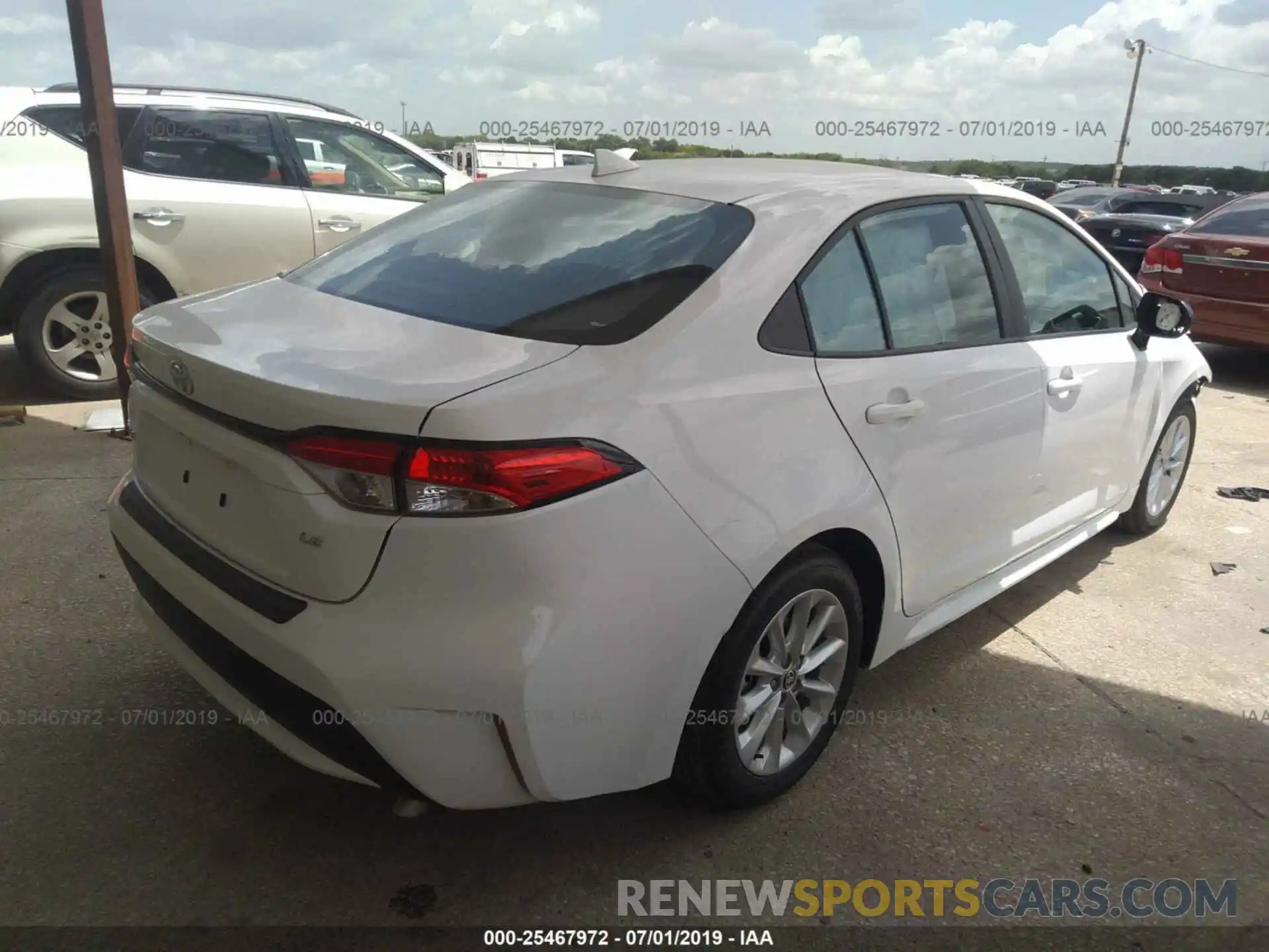 4 Photograph of a damaged car 5YFHPRAE2LP013839 TOYOTA COROLLA 2020