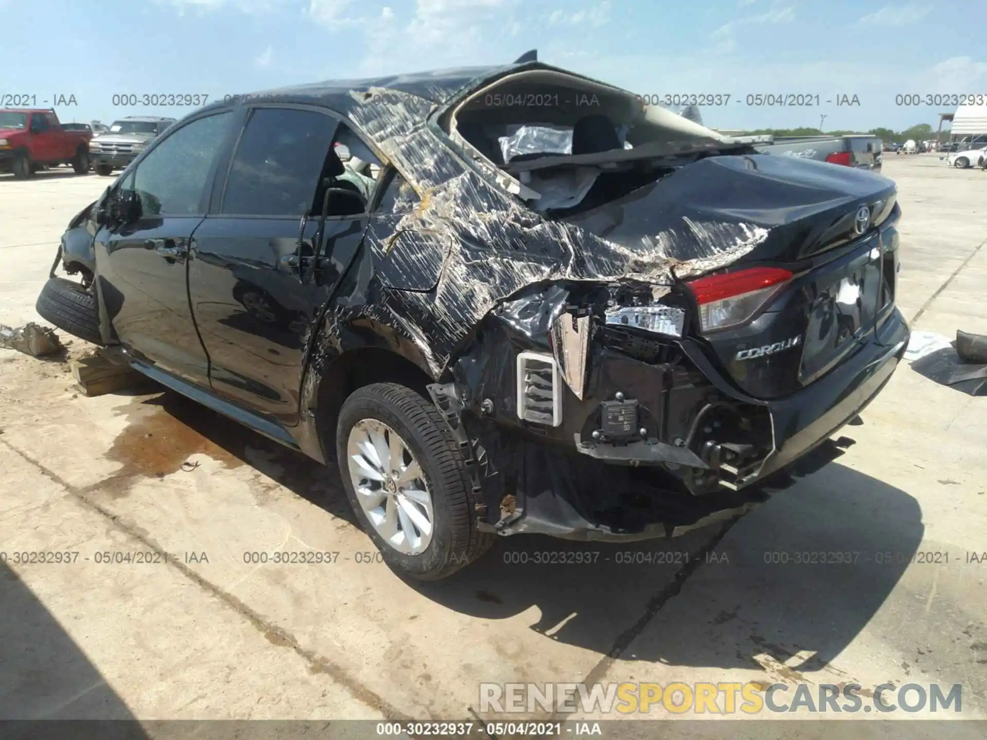 2 Photograph of a damaged car 5YFHPRAE2LP014487 TOYOTA COROLLA 2020