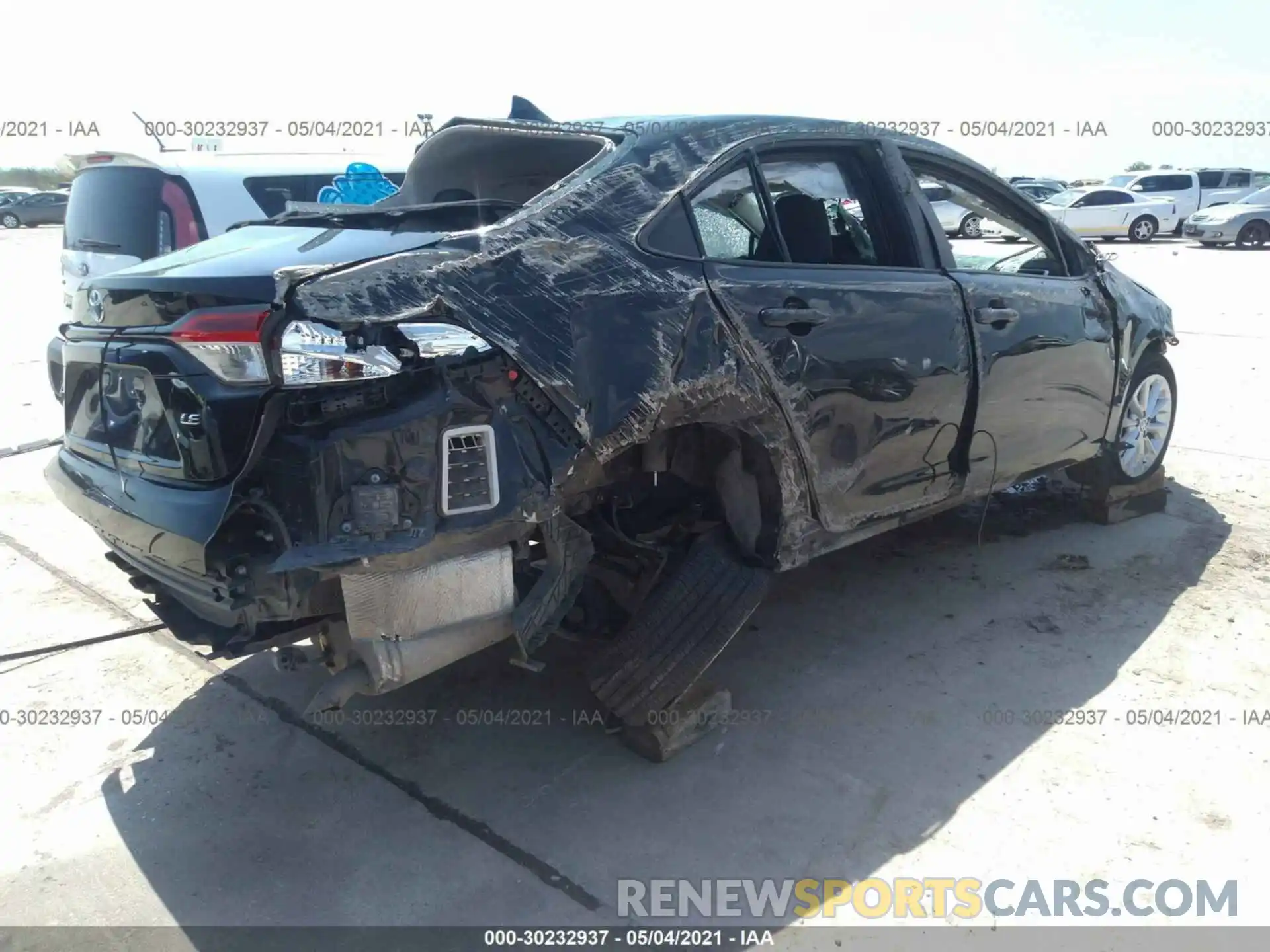 3 Photograph of a damaged car 5YFHPRAE2LP014487 TOYOTA COROLLA 2020