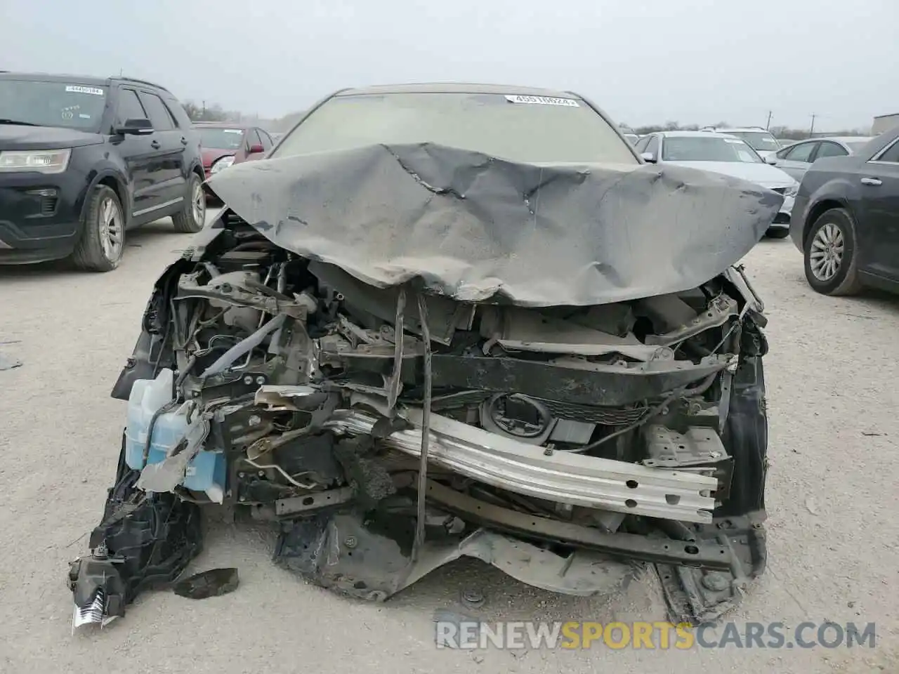 5 Photograph of a damaged car 5YFHPRAE2LP015302 TOYOTA COROLLA 2020