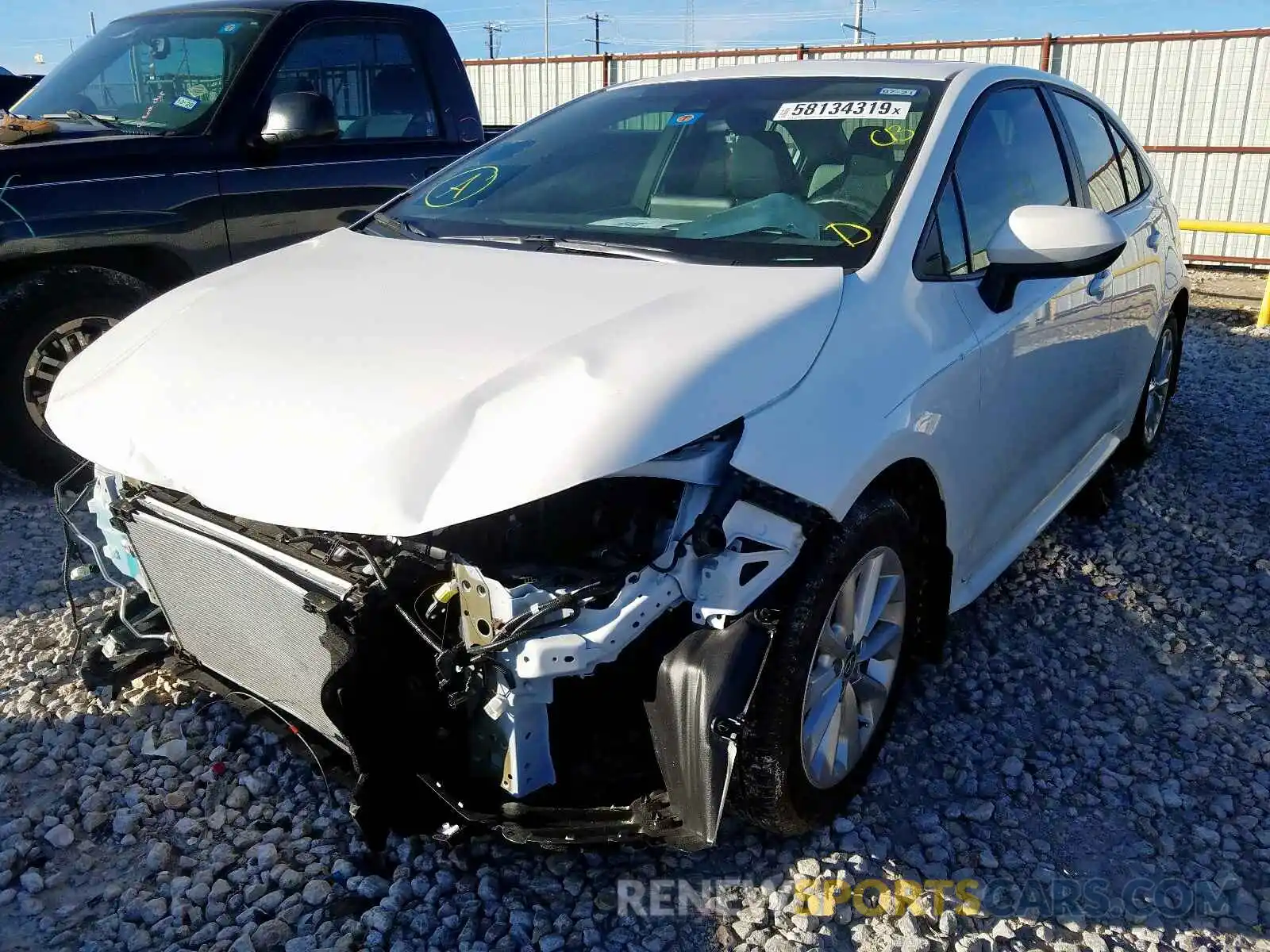 2 Photograph of a damaged car 5YFHPRAE2LP022976 TOYOTA COROLLA 2020