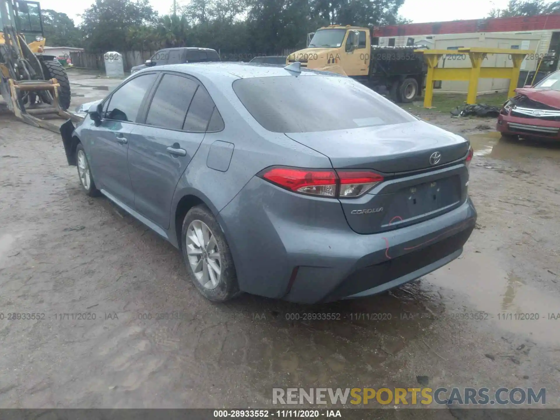 3 Photograph of a damaged car 5YFHPRAE2LP026042 TOYOTA COROLLA 2020