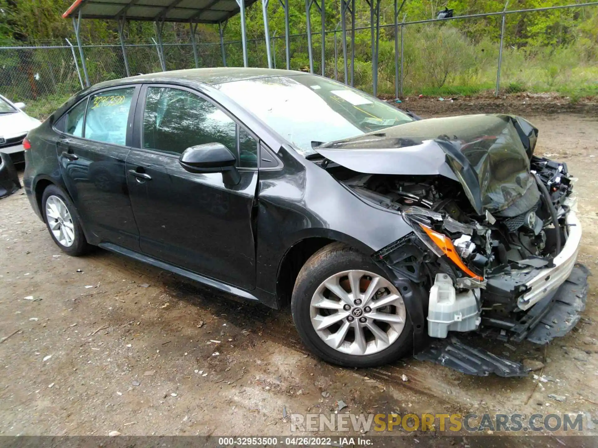 1 Photograph of a damaged car 5YFHPRAE2LP037784 TOYOTA COROLLA 2020