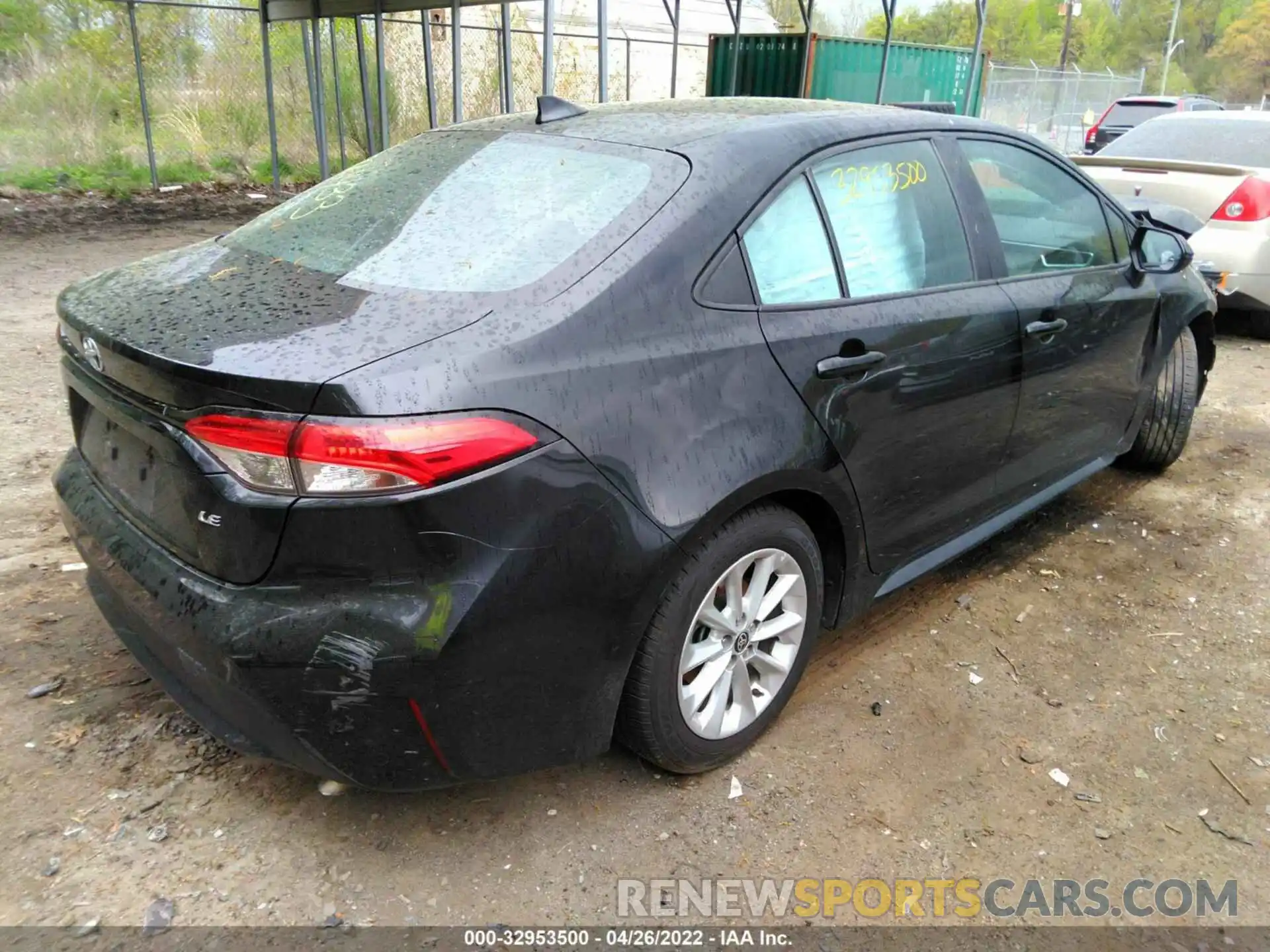 4 Photograph of a damaged car 5YFHPRAE2LP037784 TOYOTA COROLLA 2020